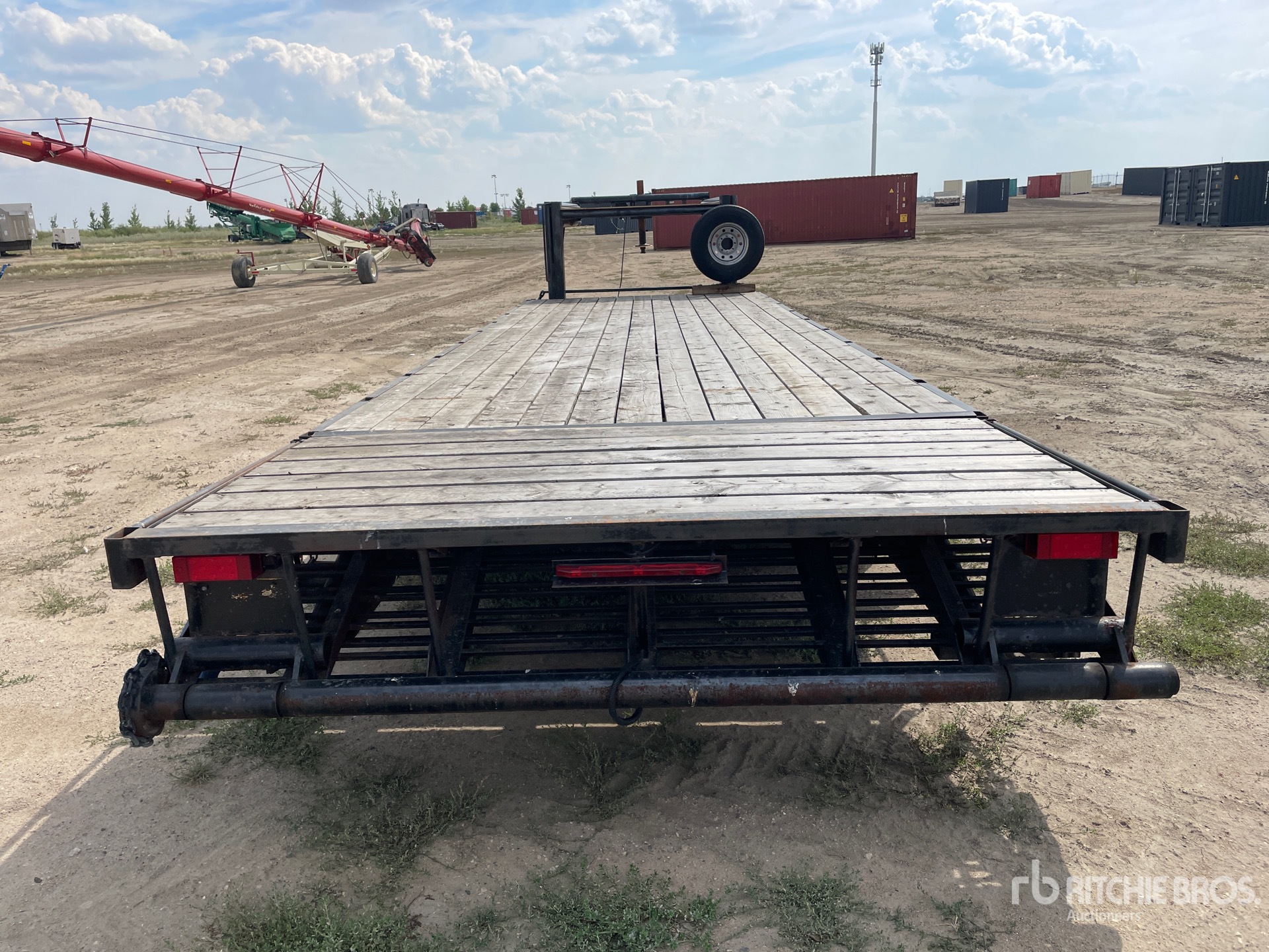 2024 Monarch 34 FT T/A GOOSENECK