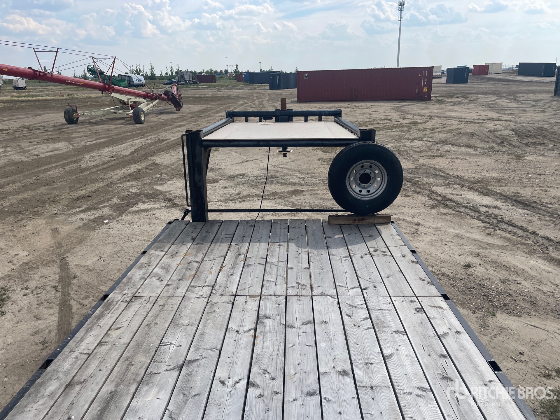 2024 Monarch 34 FT T/A GOOSENECK