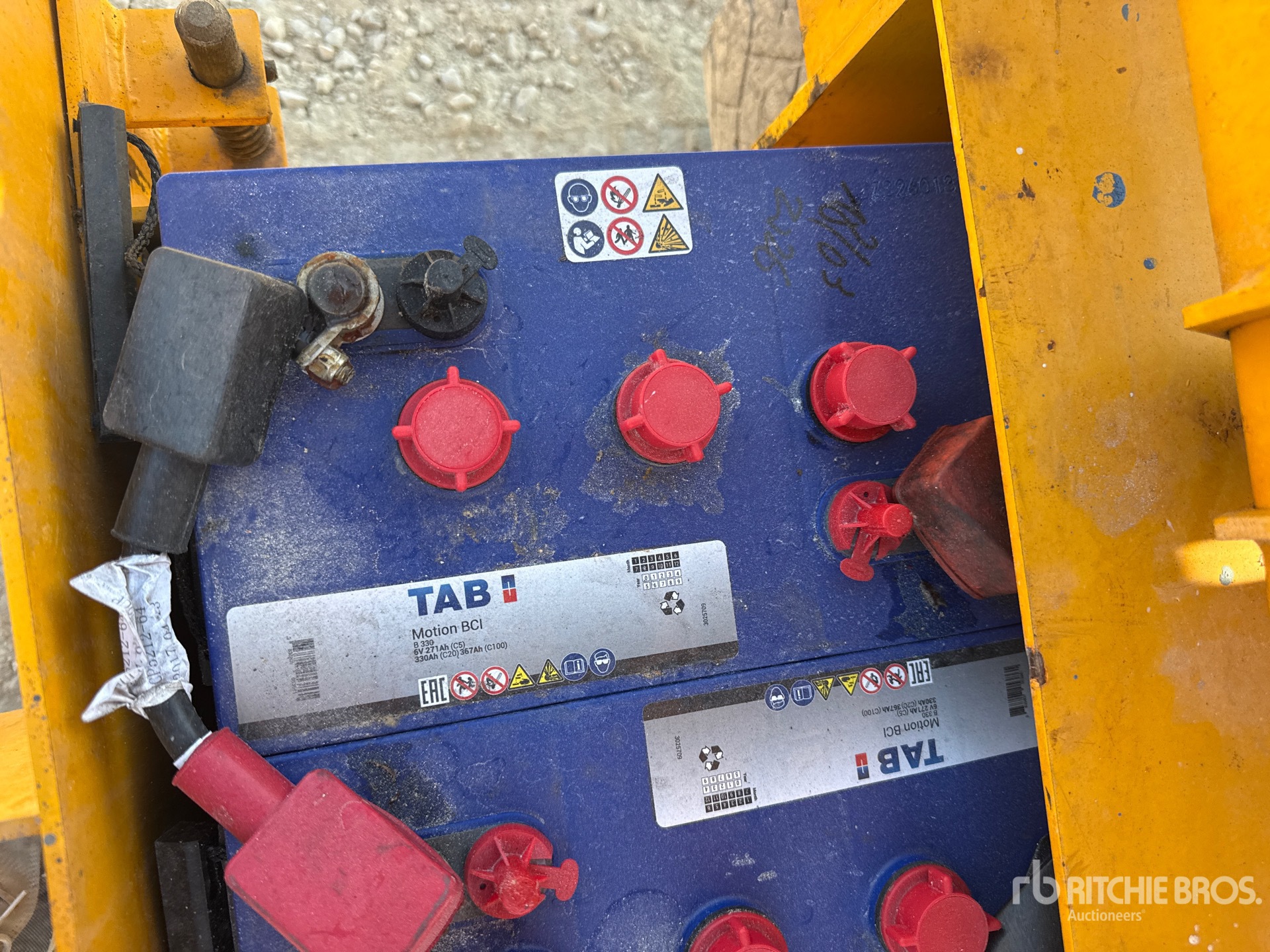 2015 Haulotte COMPACT12