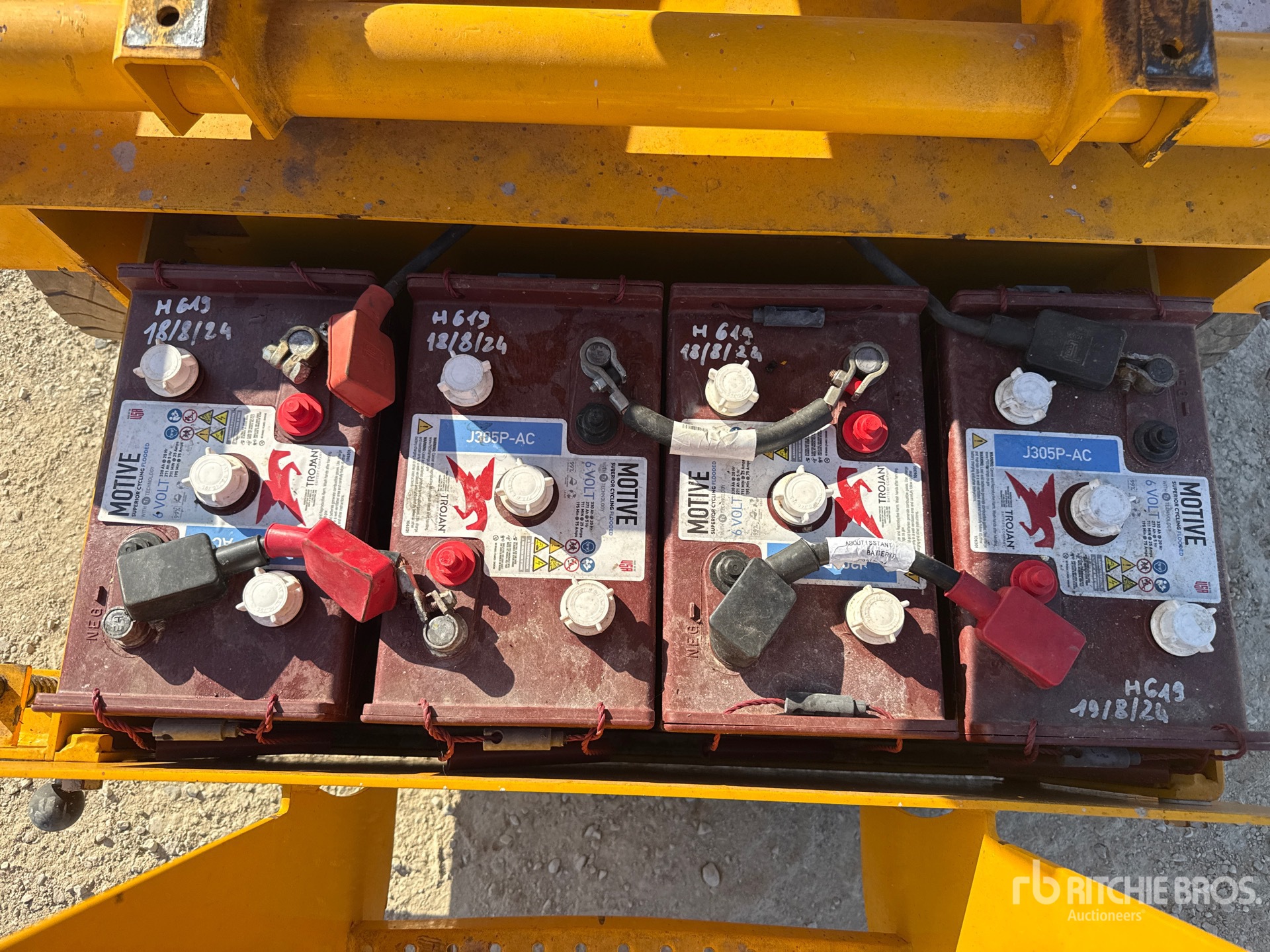 2015 Haulotte COMPACT12