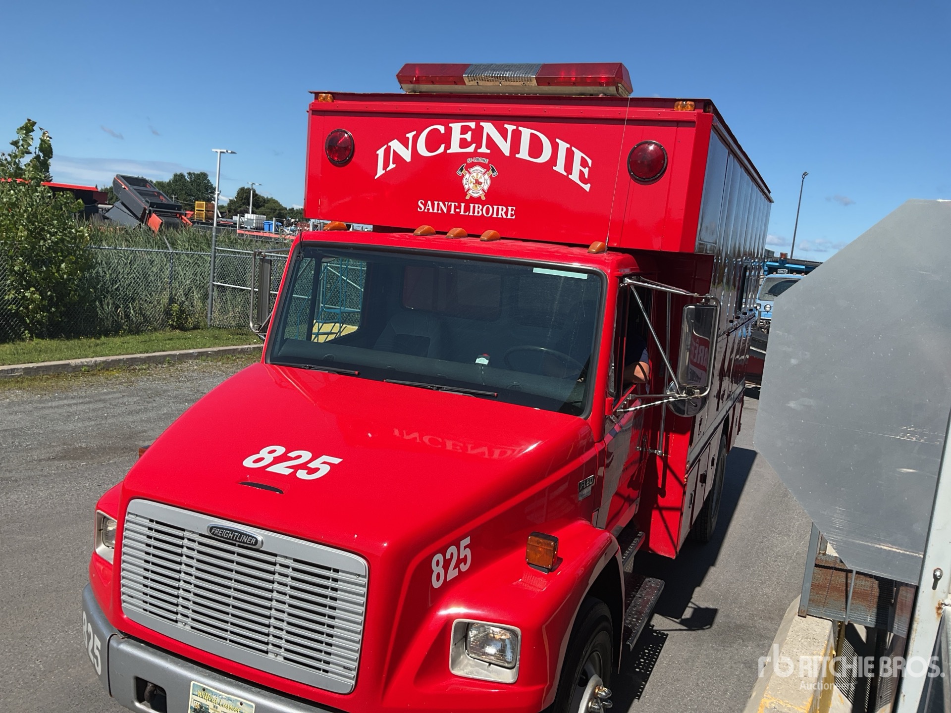 Photo of a 2001 Freightliner FL80