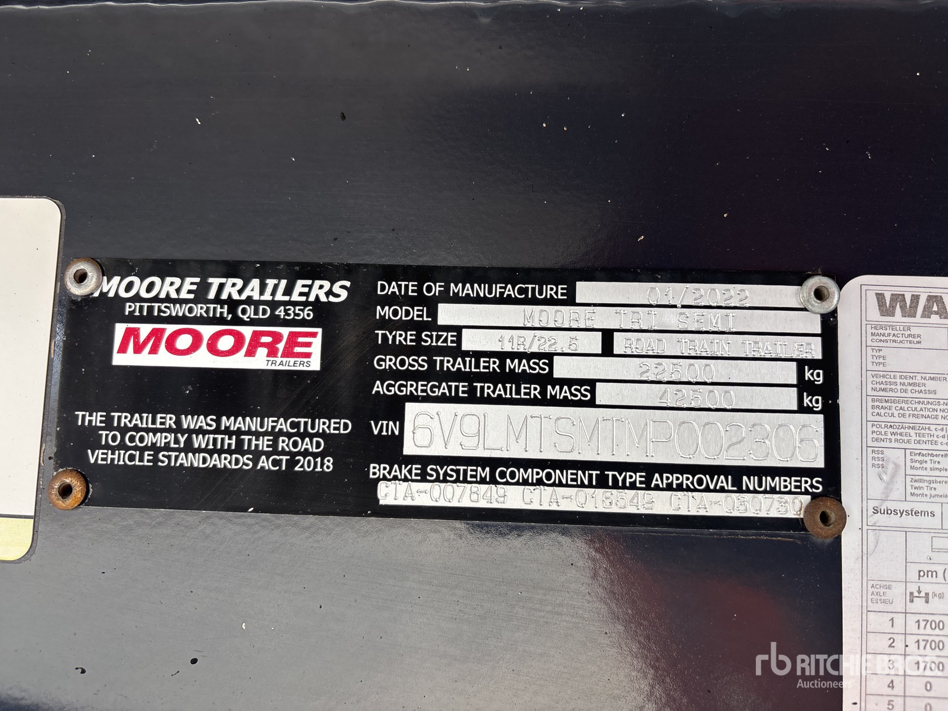 2022 Moore 9.9 M TRI/A STEP DECK