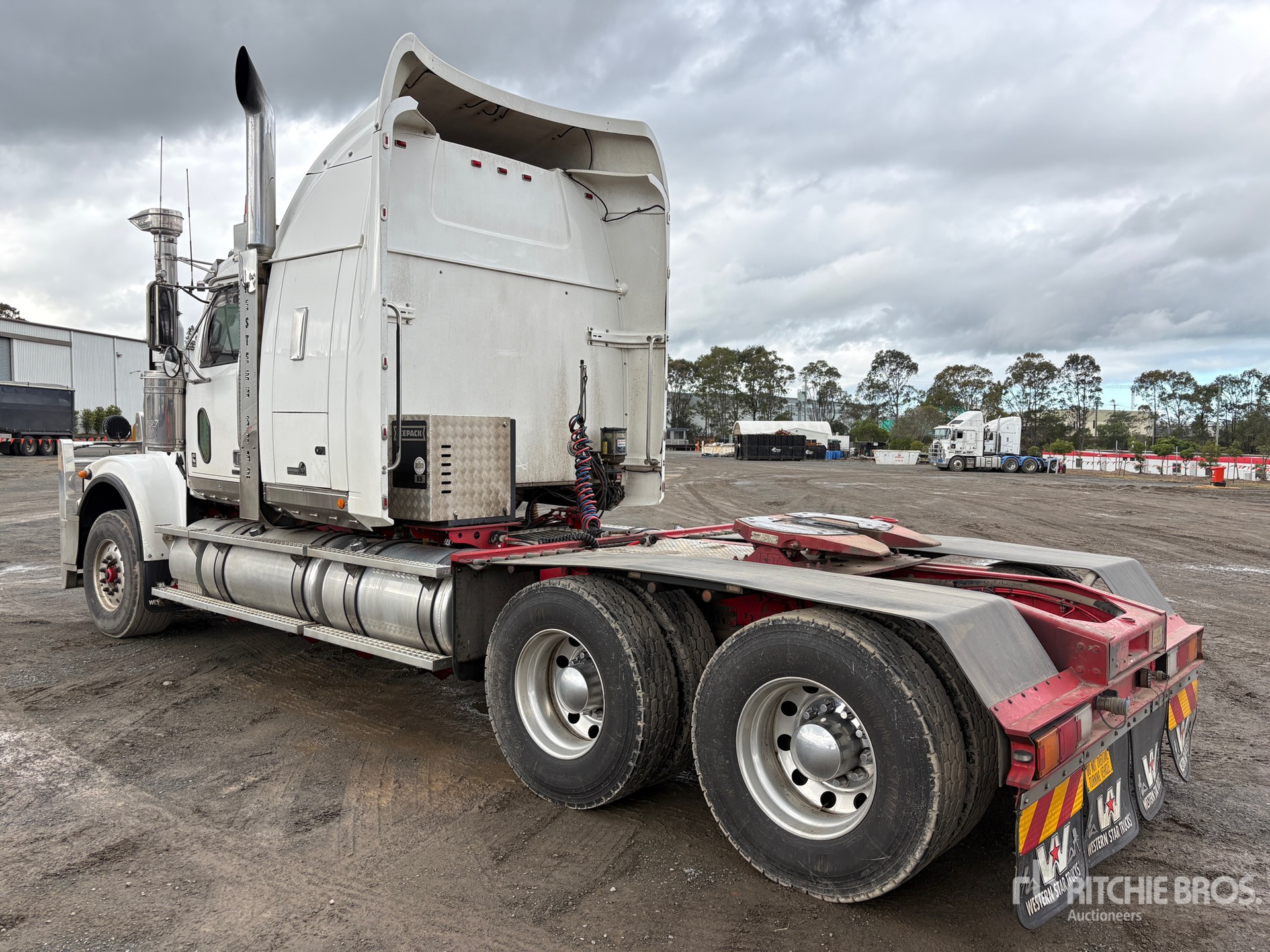 General Appearance with Picture, Right Rear Corner