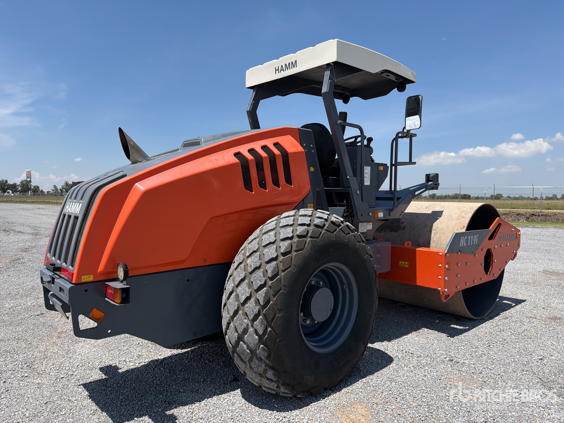 2024 Hamm HC119I