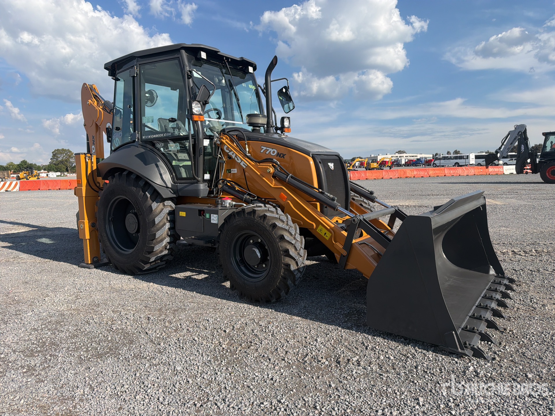 2025 Case 770NX