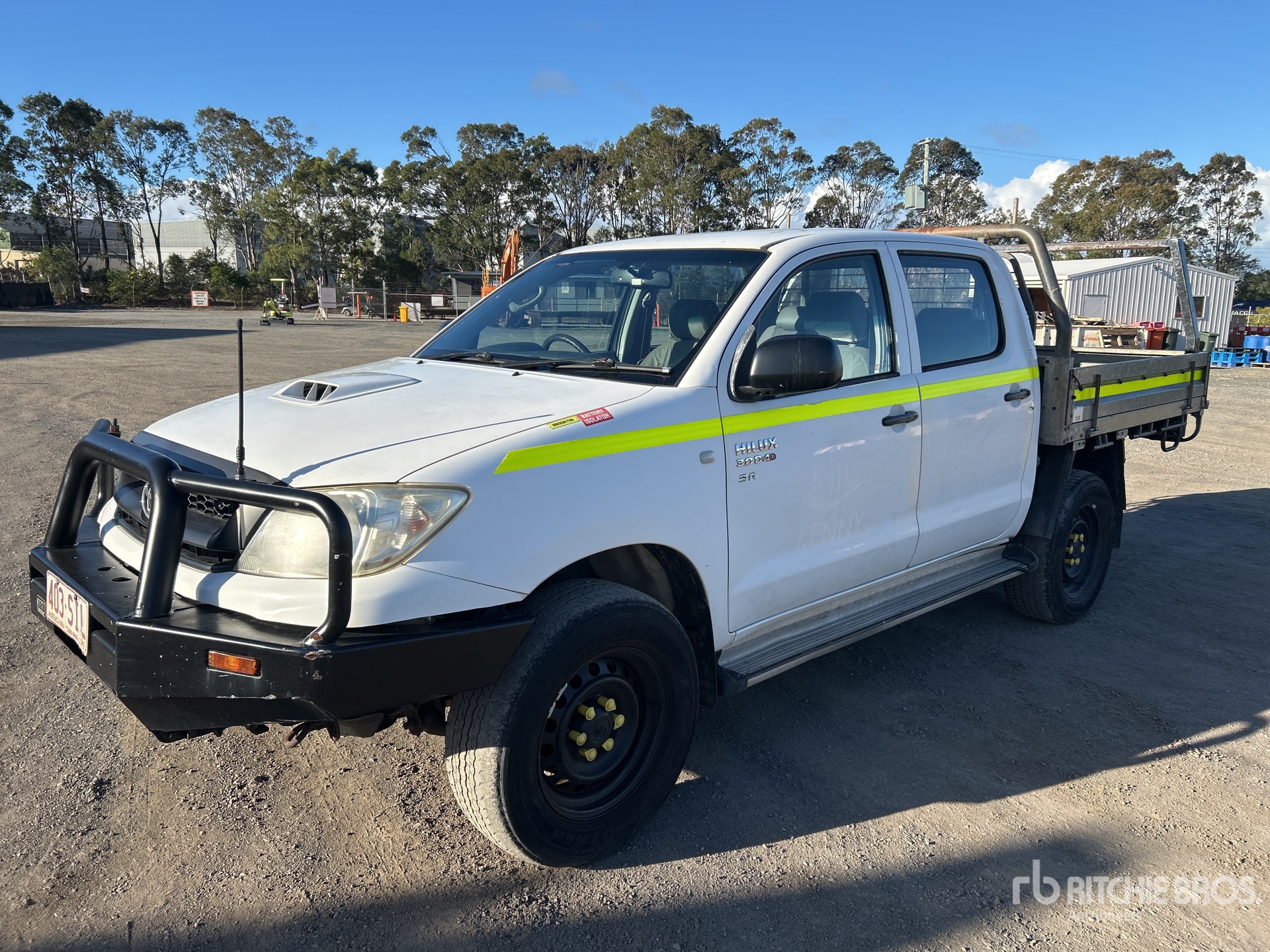 General Appearance with Picture, Right Front Corner