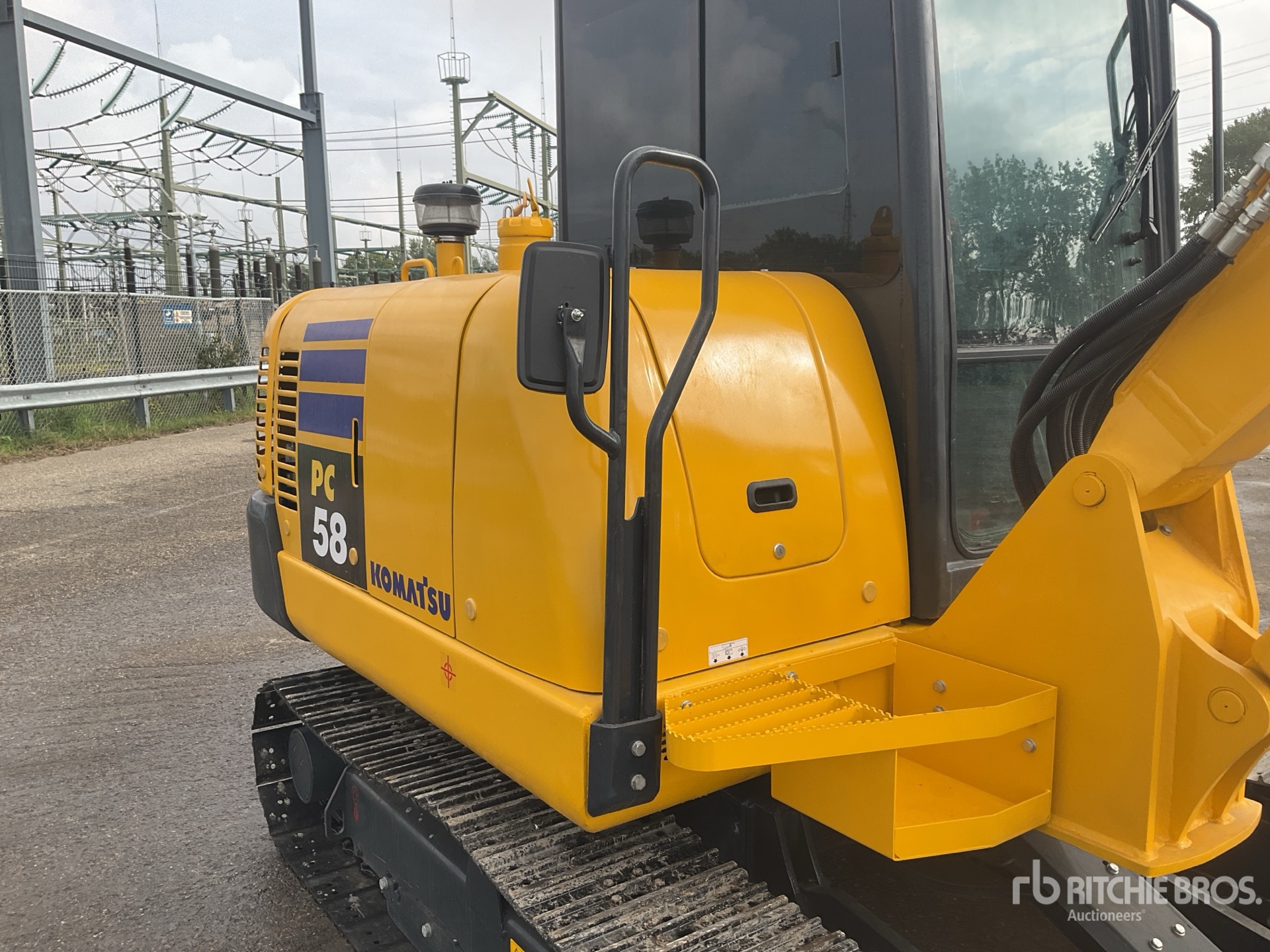 Komatsu PC58-8