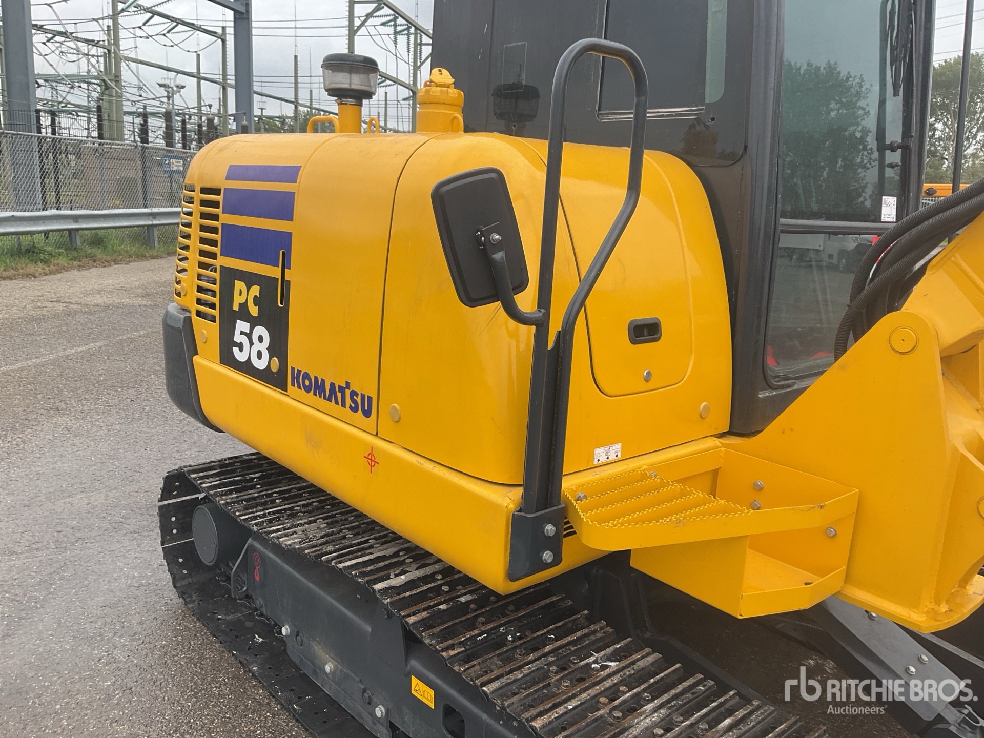 Komatsu PC58-8