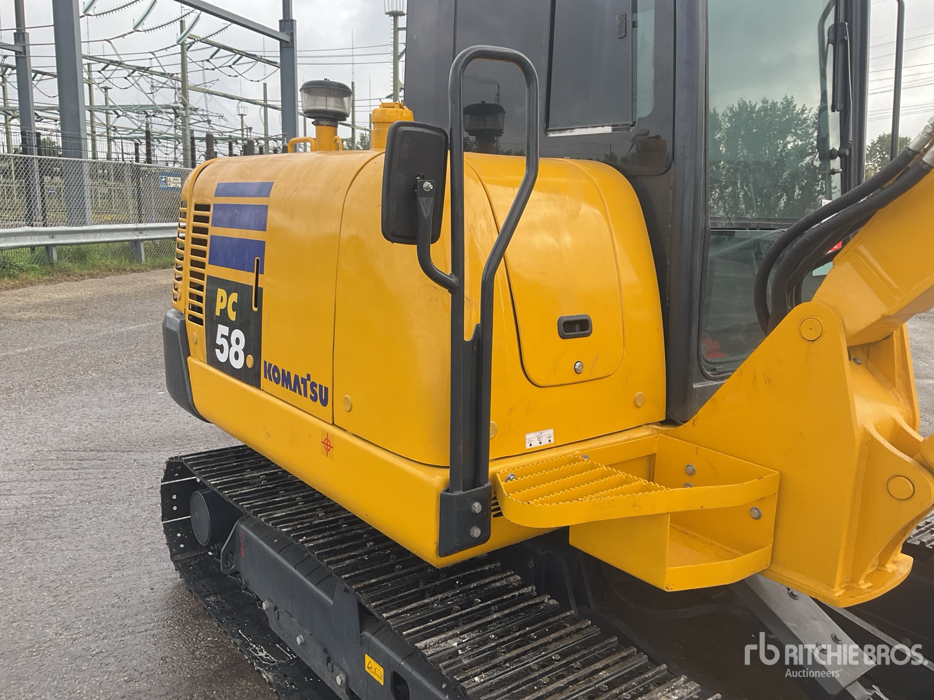 Komatsu PC58-8