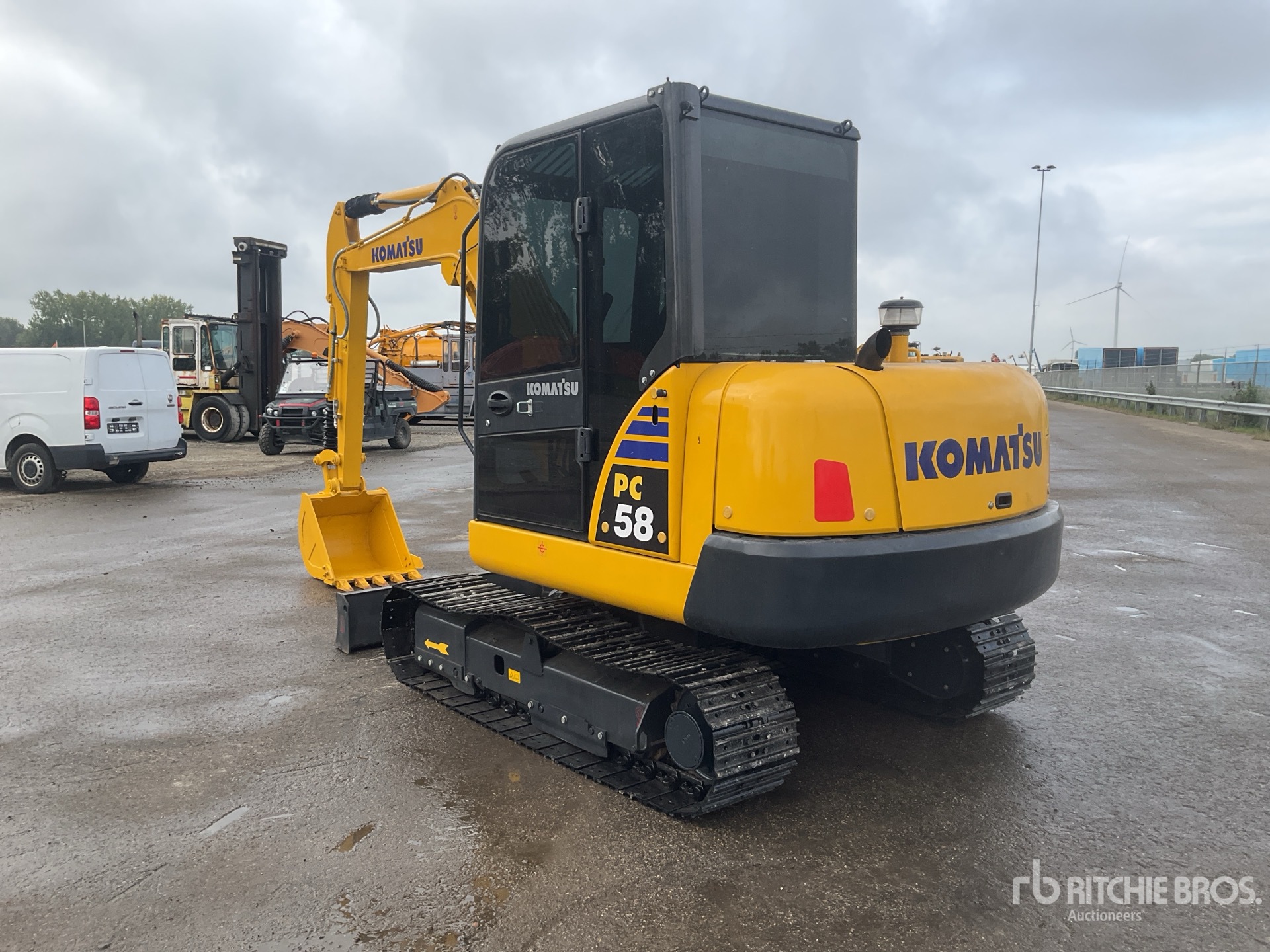 Komatsu PC58-8