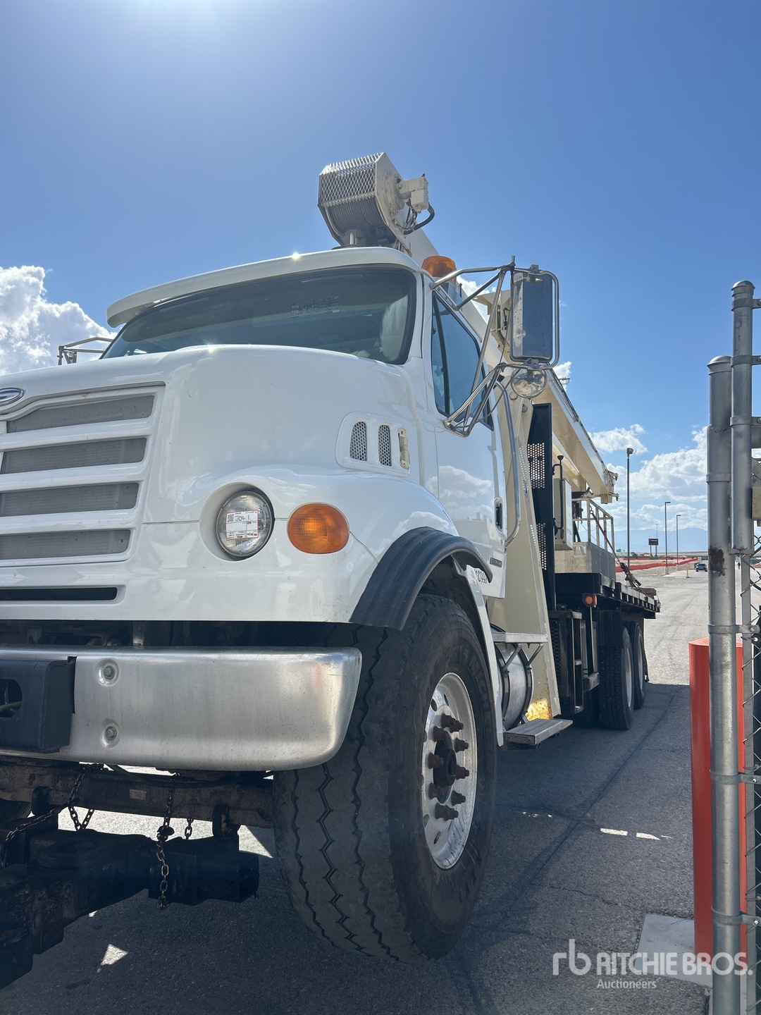 Photo of 2005 Sterling L7500