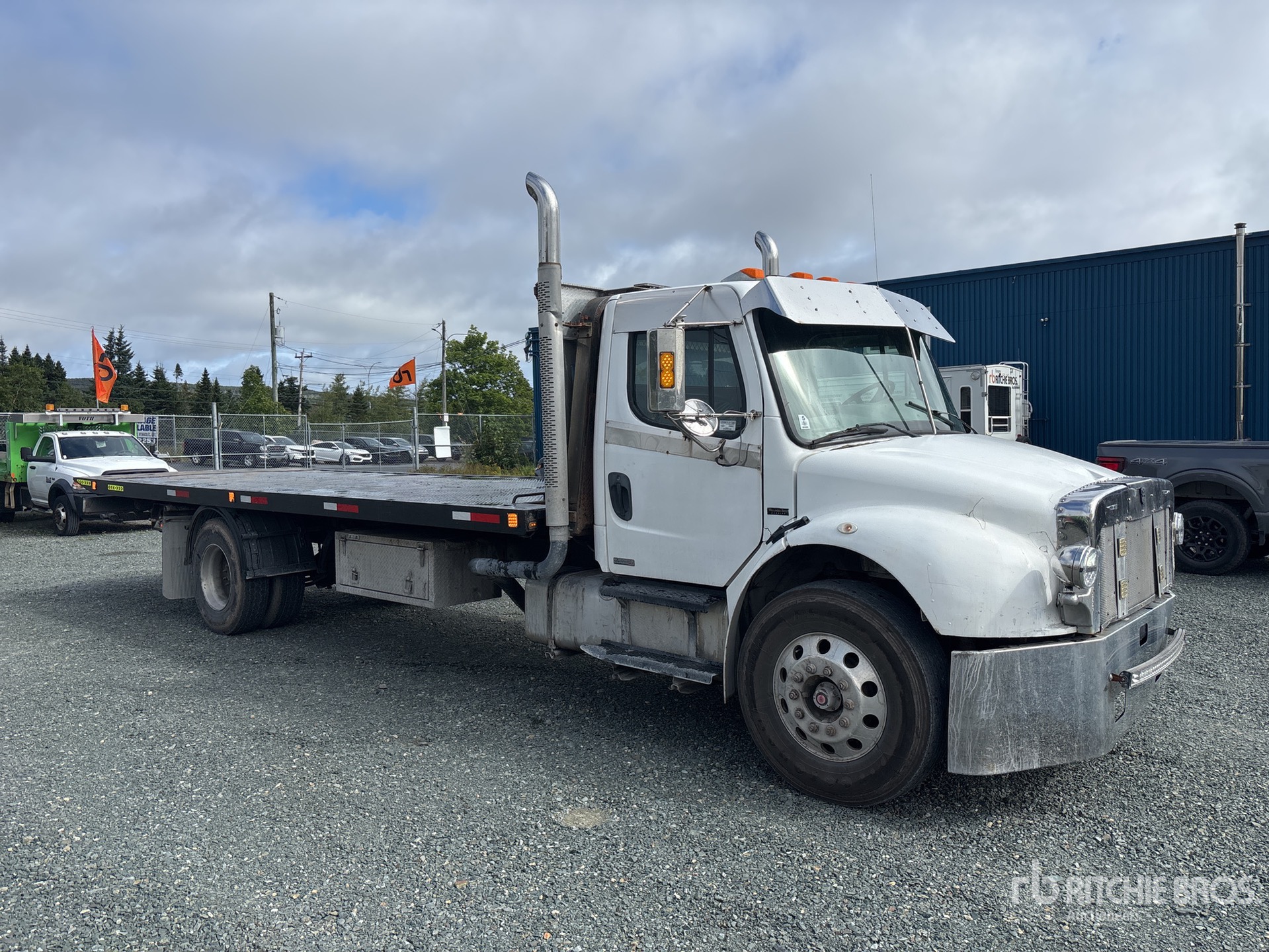 2006 Freightliner M2 106