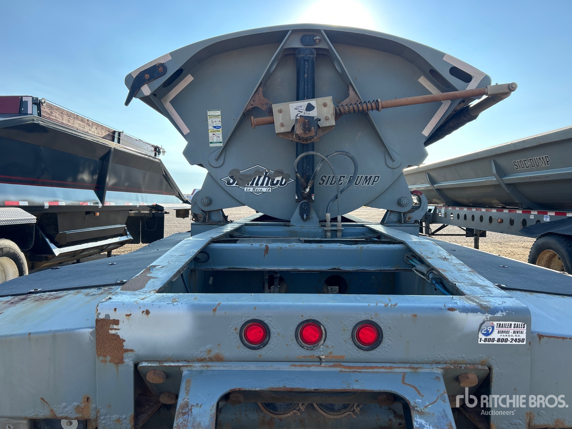 2015 Smithco 32 ft Tri/A