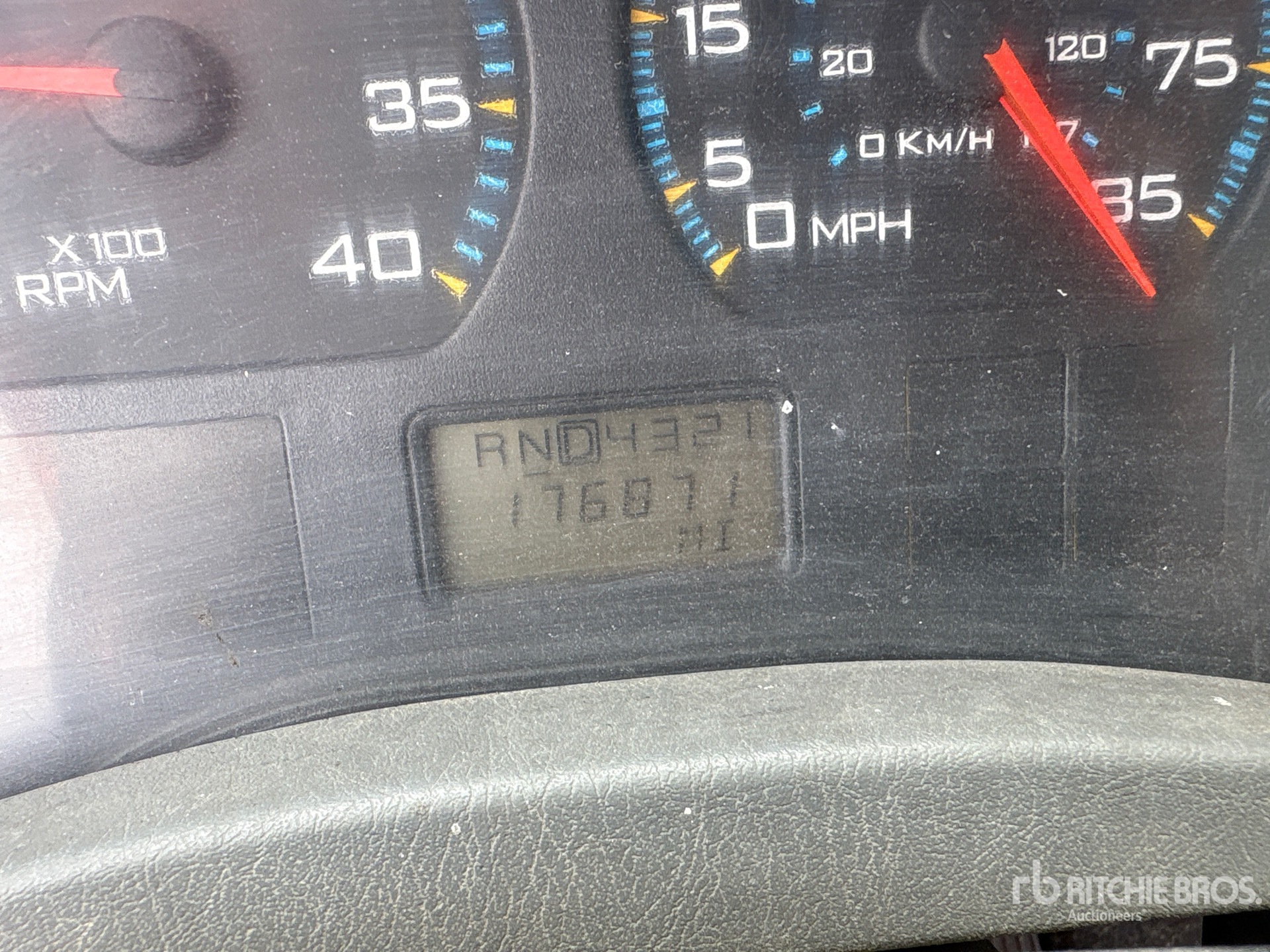 2004 International 7400