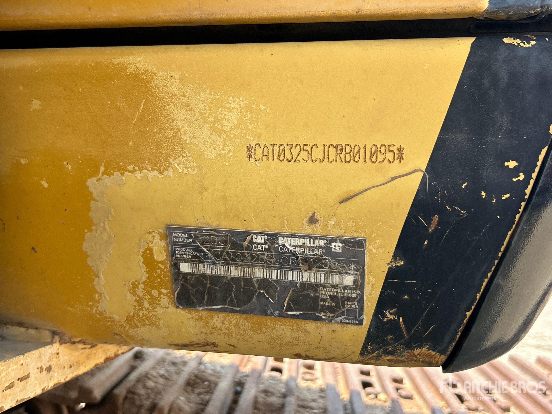 2004 Caterpillar 325C L