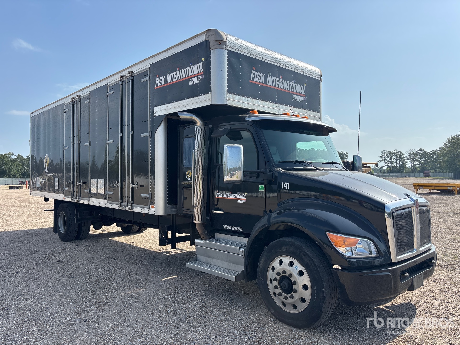 2025 Kenworth T380