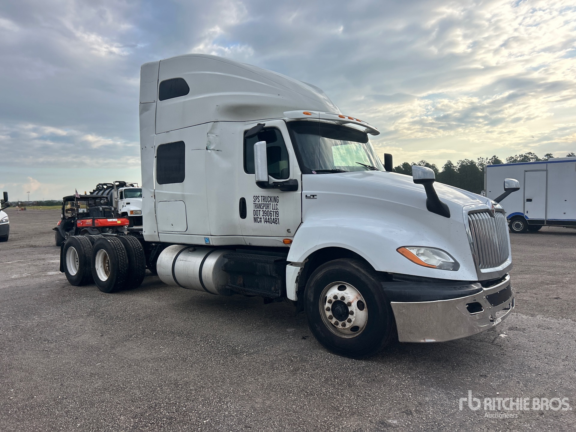 2020 International LT625