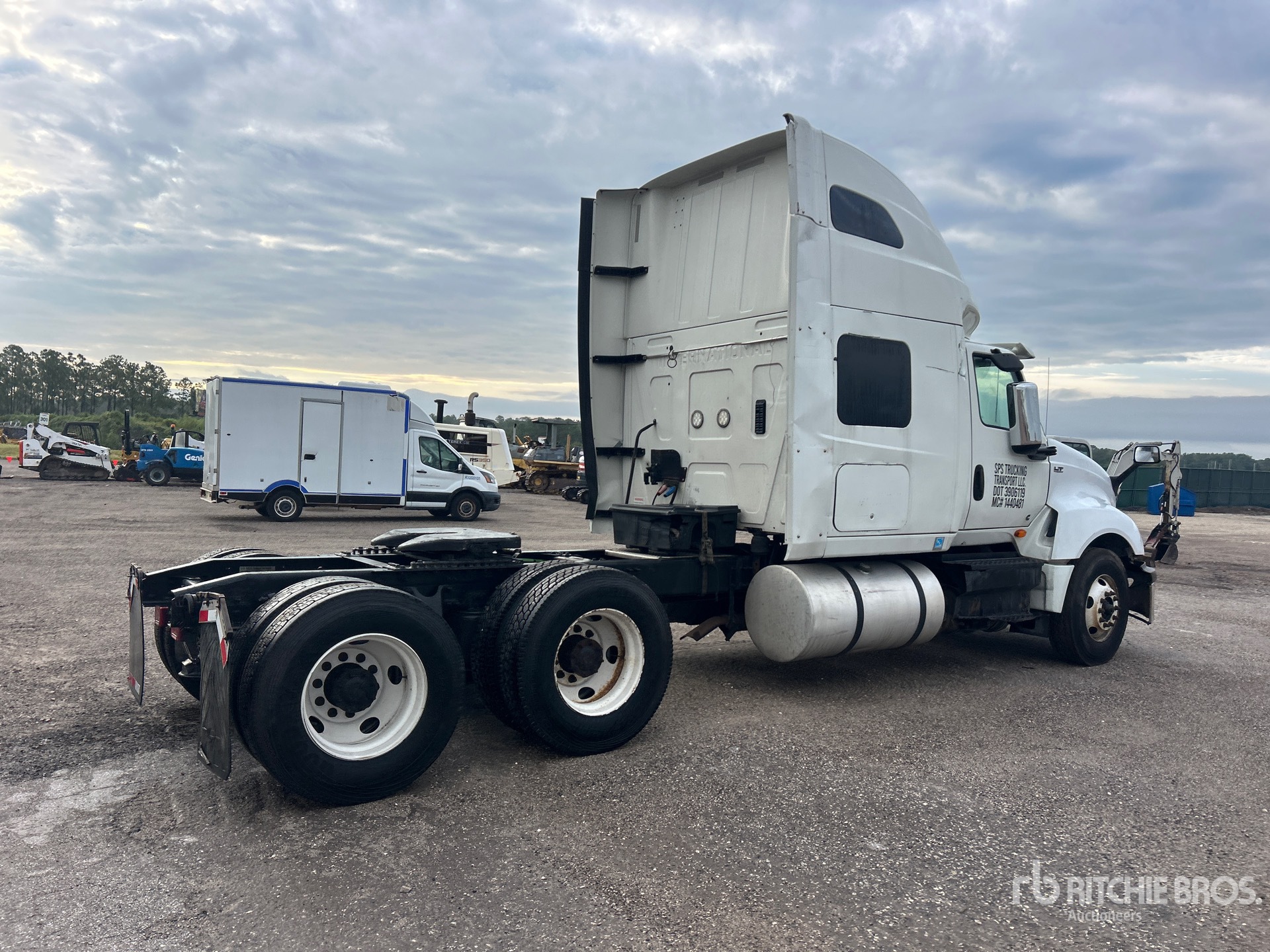 2020 International LT625