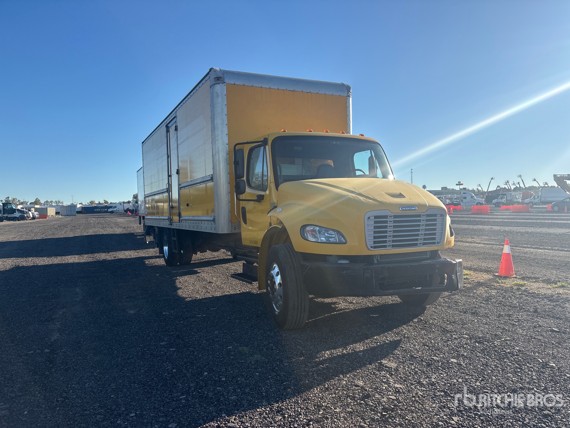 2019 Freightliner M2 106