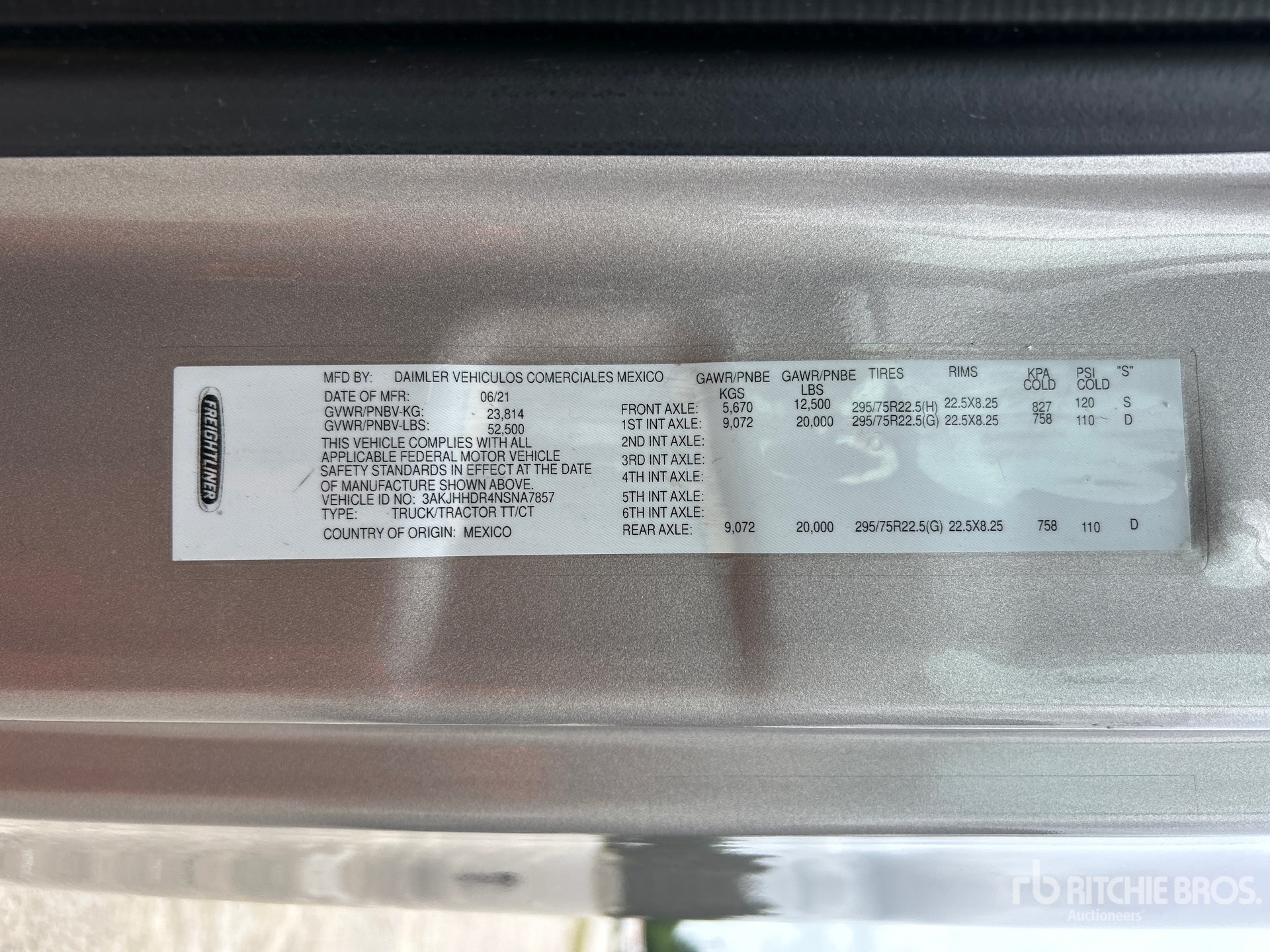 2022 Freightliner CASCADIA 126