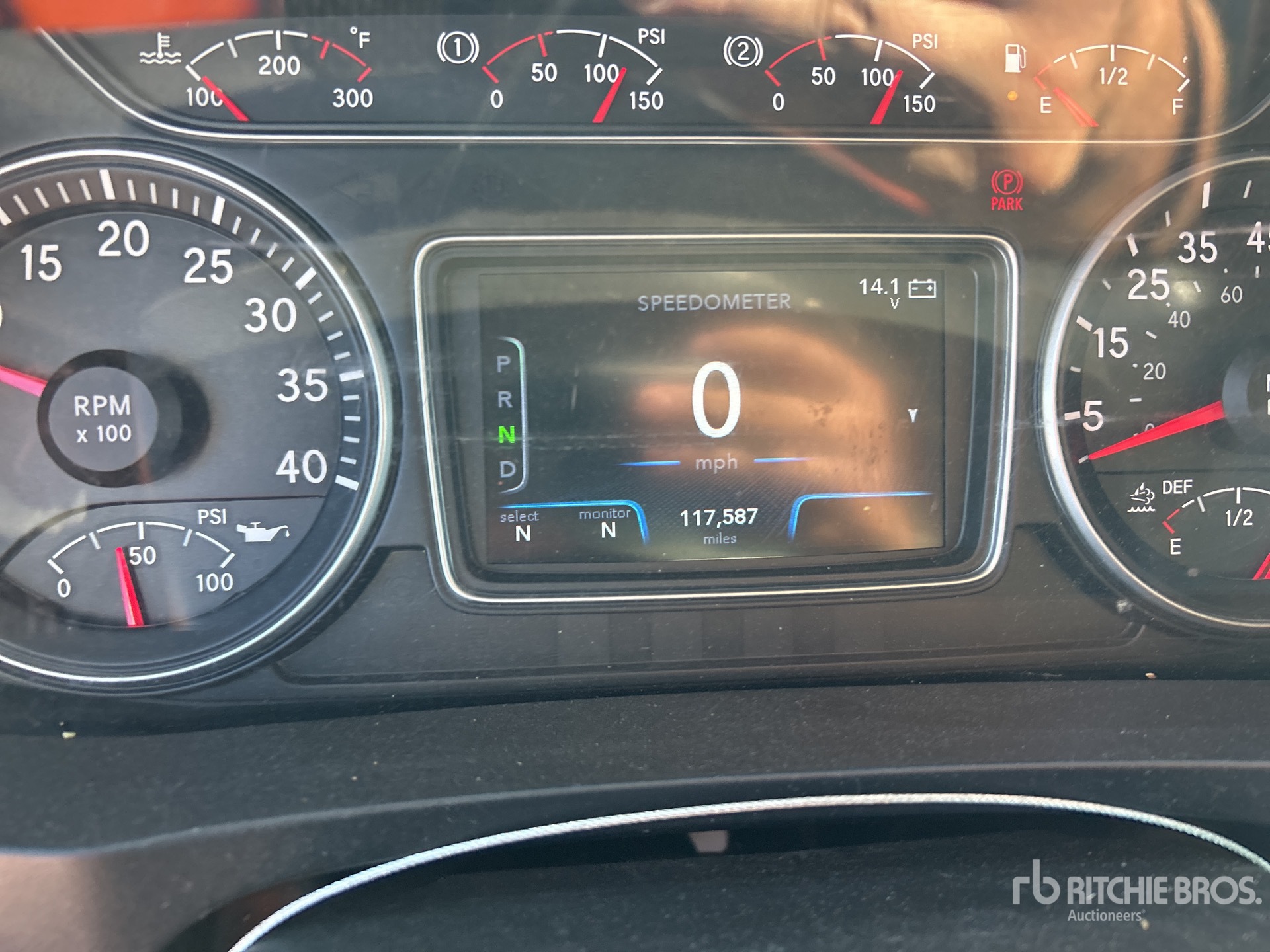 2018 Freightliner CASCADIA 126