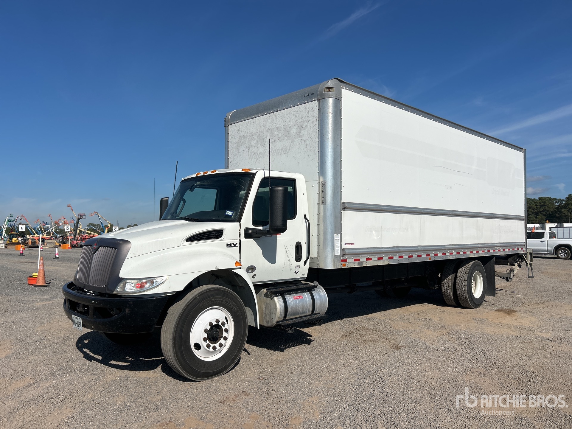 2018 Freightliner CASCADIA 126