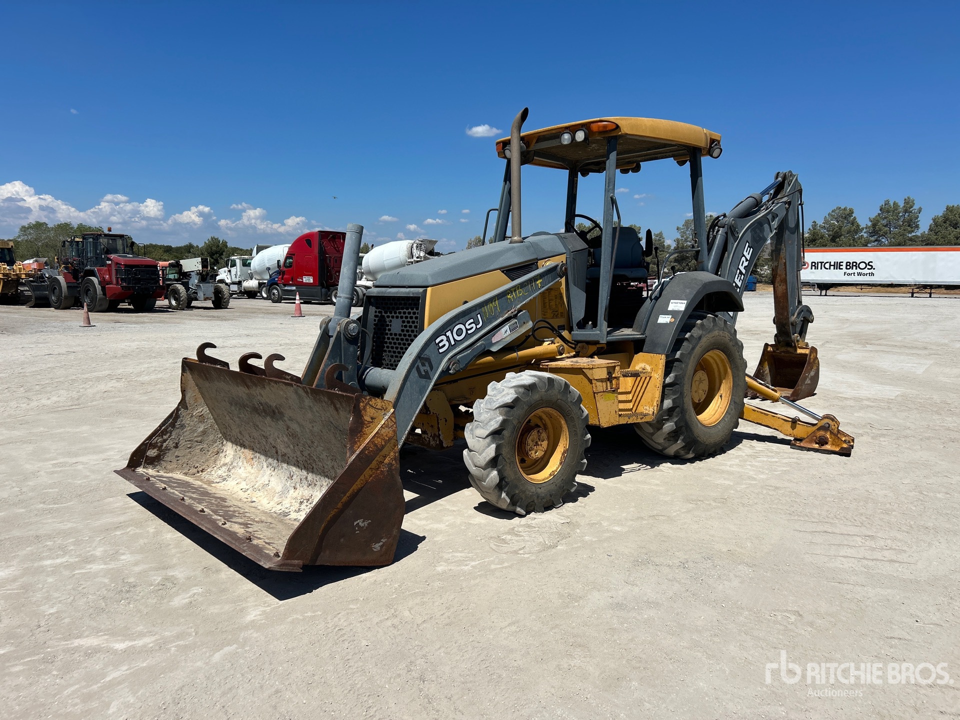 Photo of 2007 John Deere 310SJ