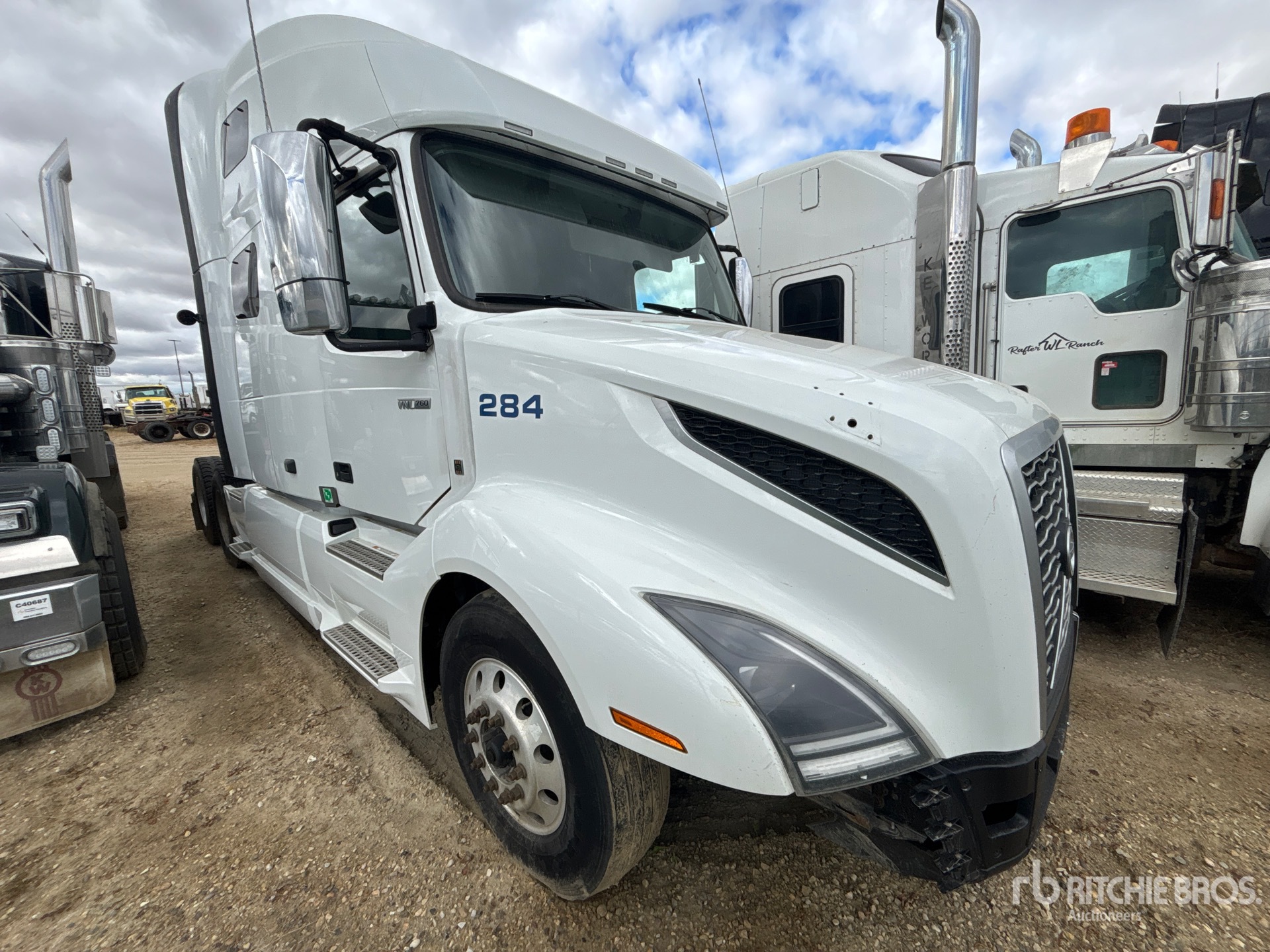 2022 Volvo VNL760