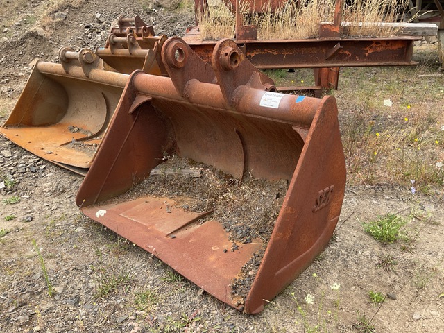 SEC 66 in Cleanup Excavator Bucket - Fits Kobelco SK250