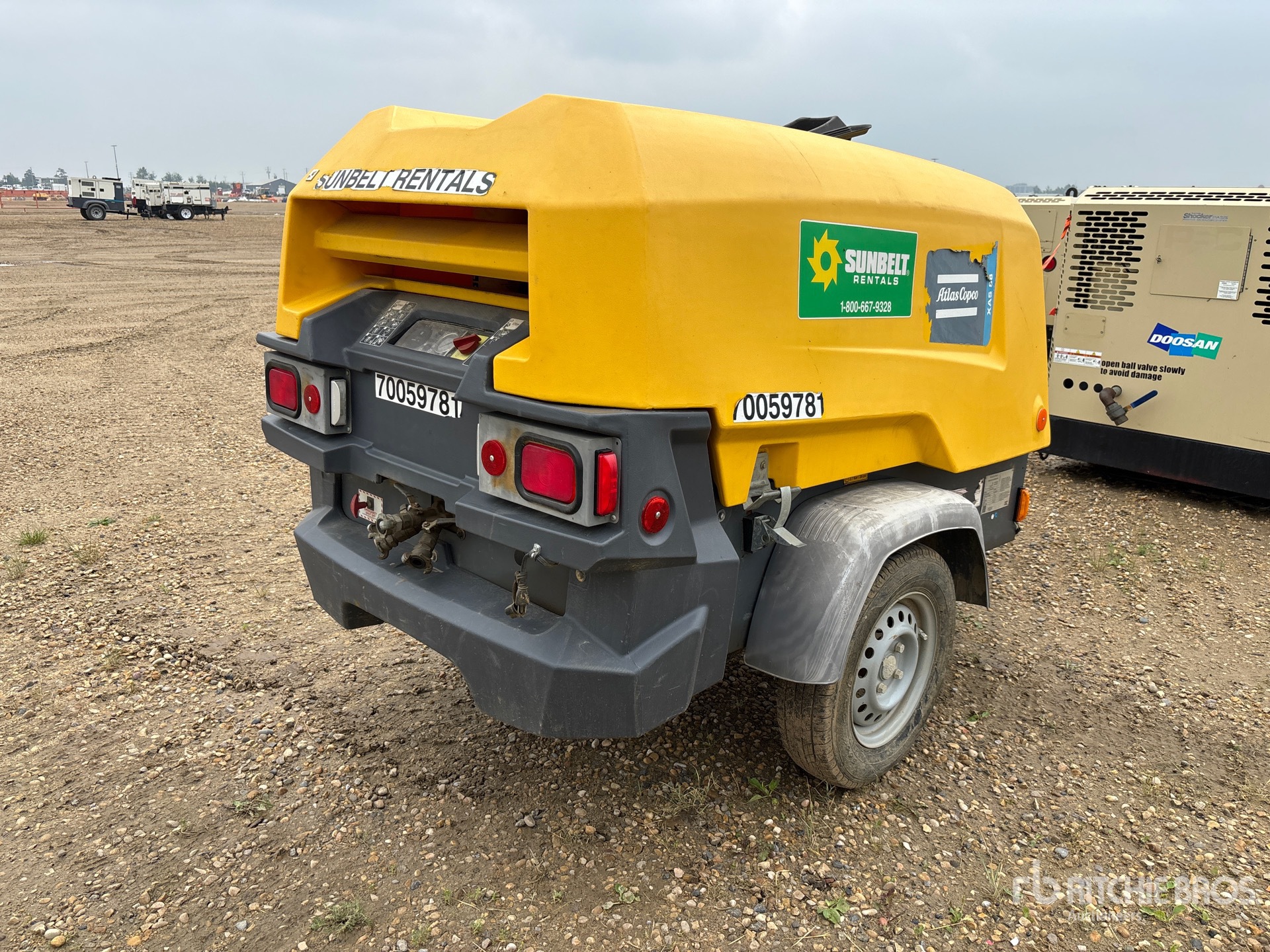 General Appearance with Picture, Right Rear Corner