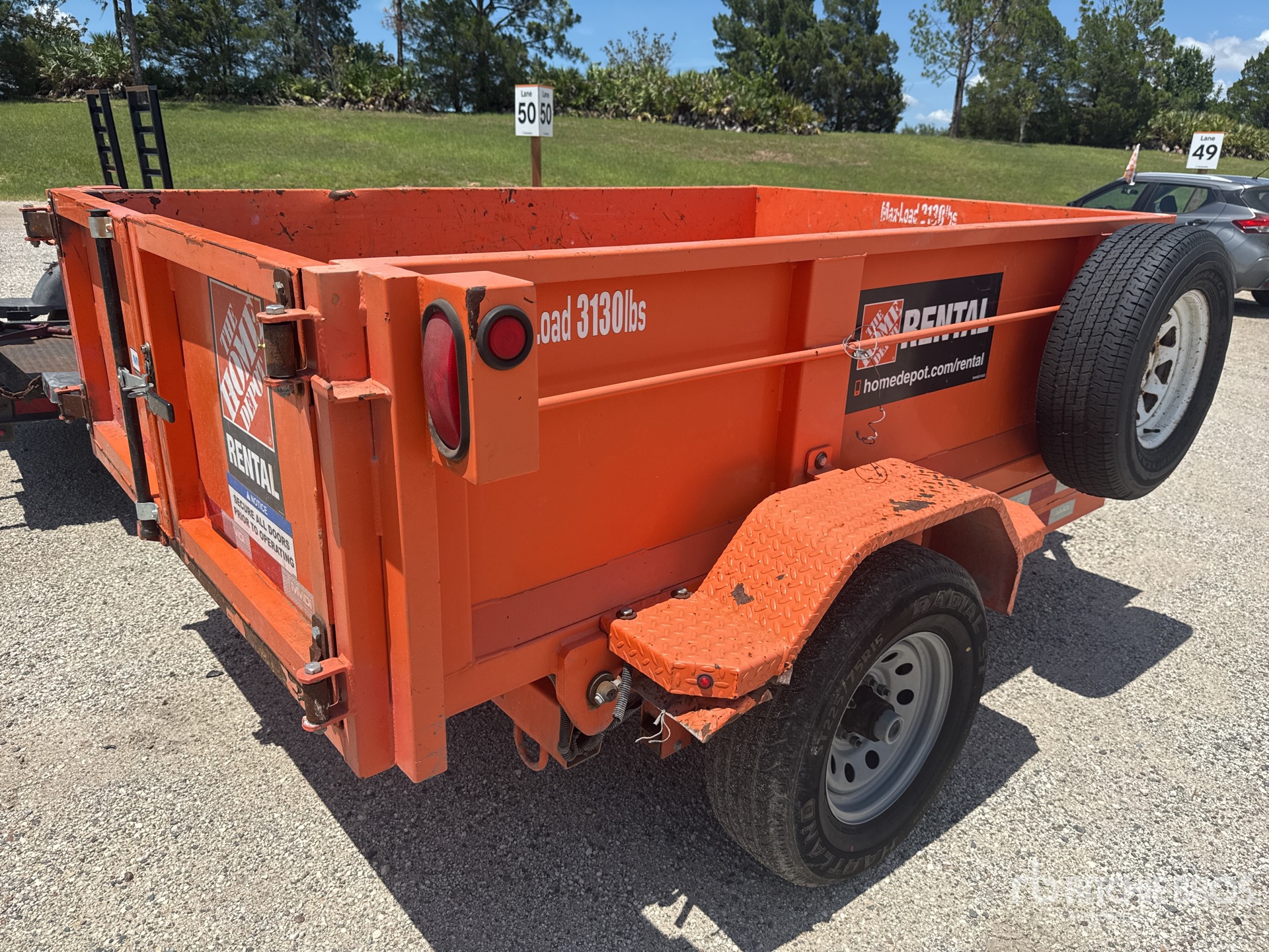 General Appearance with Picture, Right Rear Corner