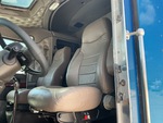 Cab with Sedili/braccioli