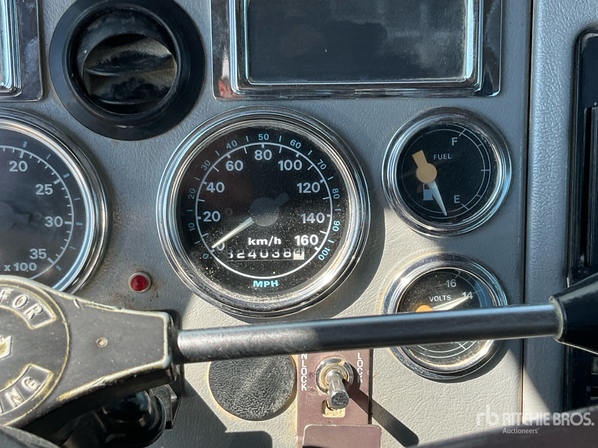1997 Ford L9000