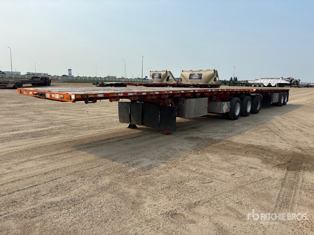 2018 Doepker 32 Ft Super B-train Lead Flatbed Trailer