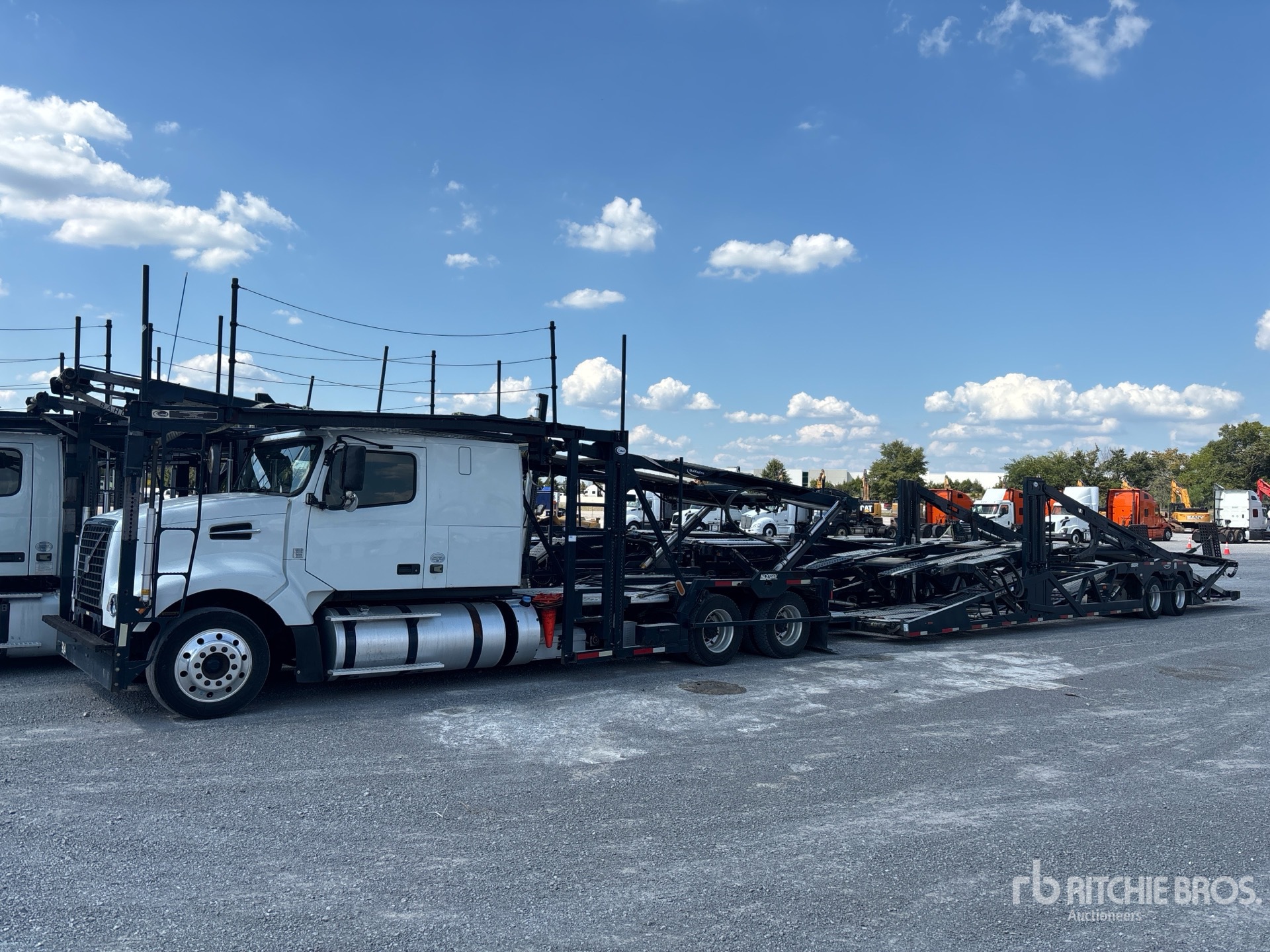 Photo of 2015 Volvo VAH