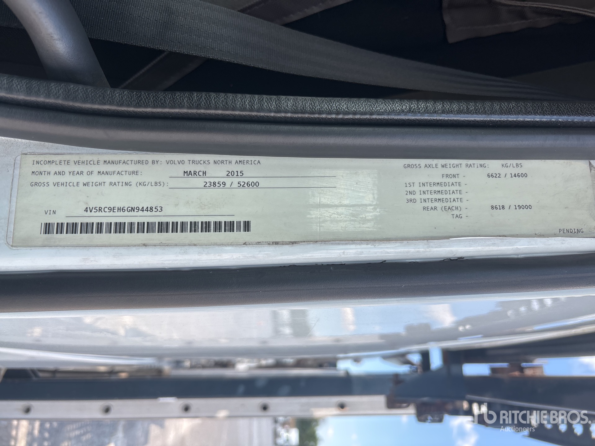 2016 Volvo VAH
