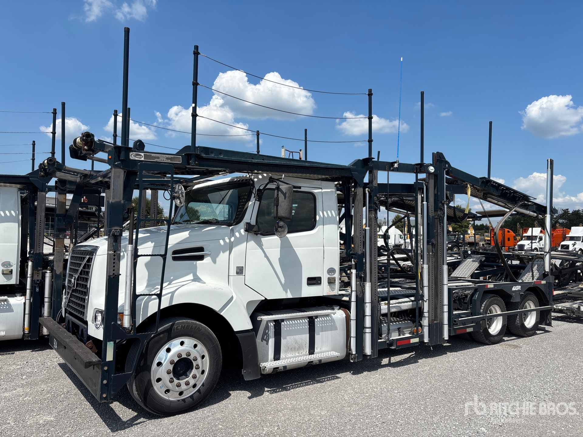 2015 Volvo VAH