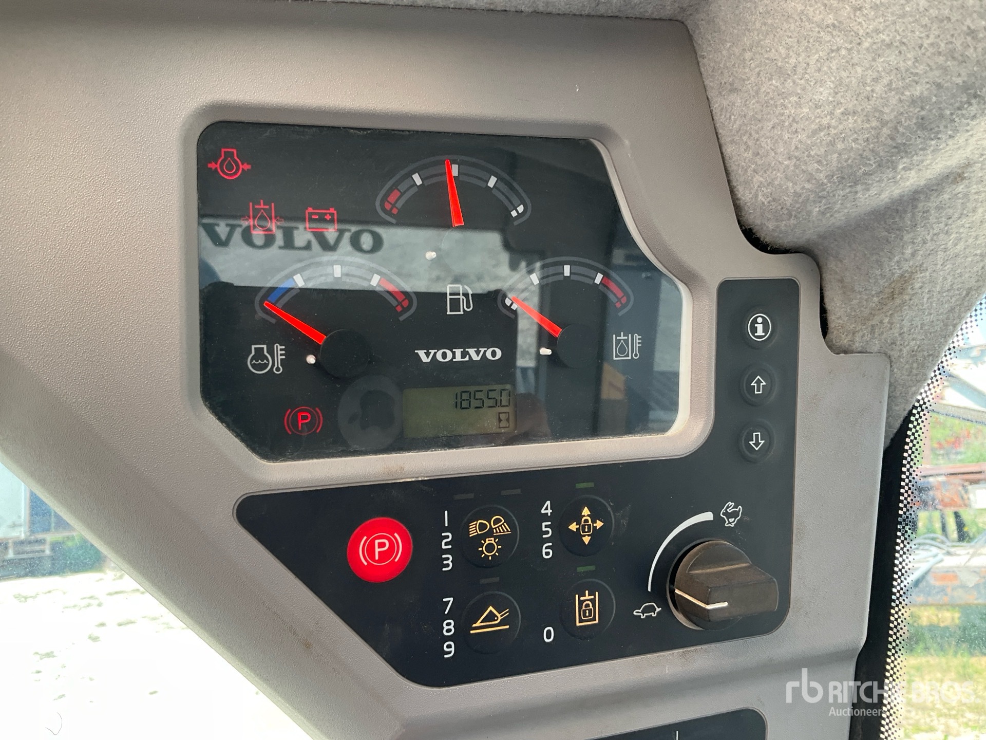 Volvo MCT125C