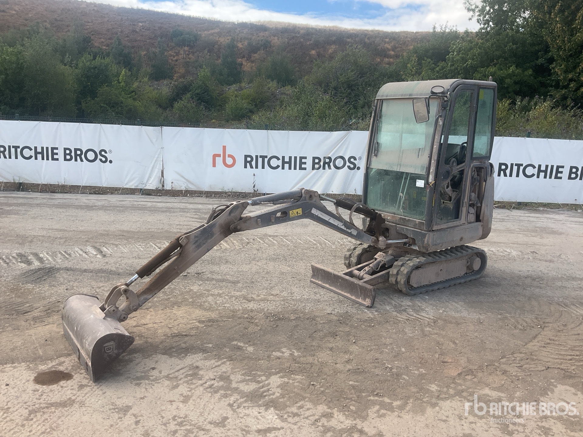 2013 Volvo EC17C