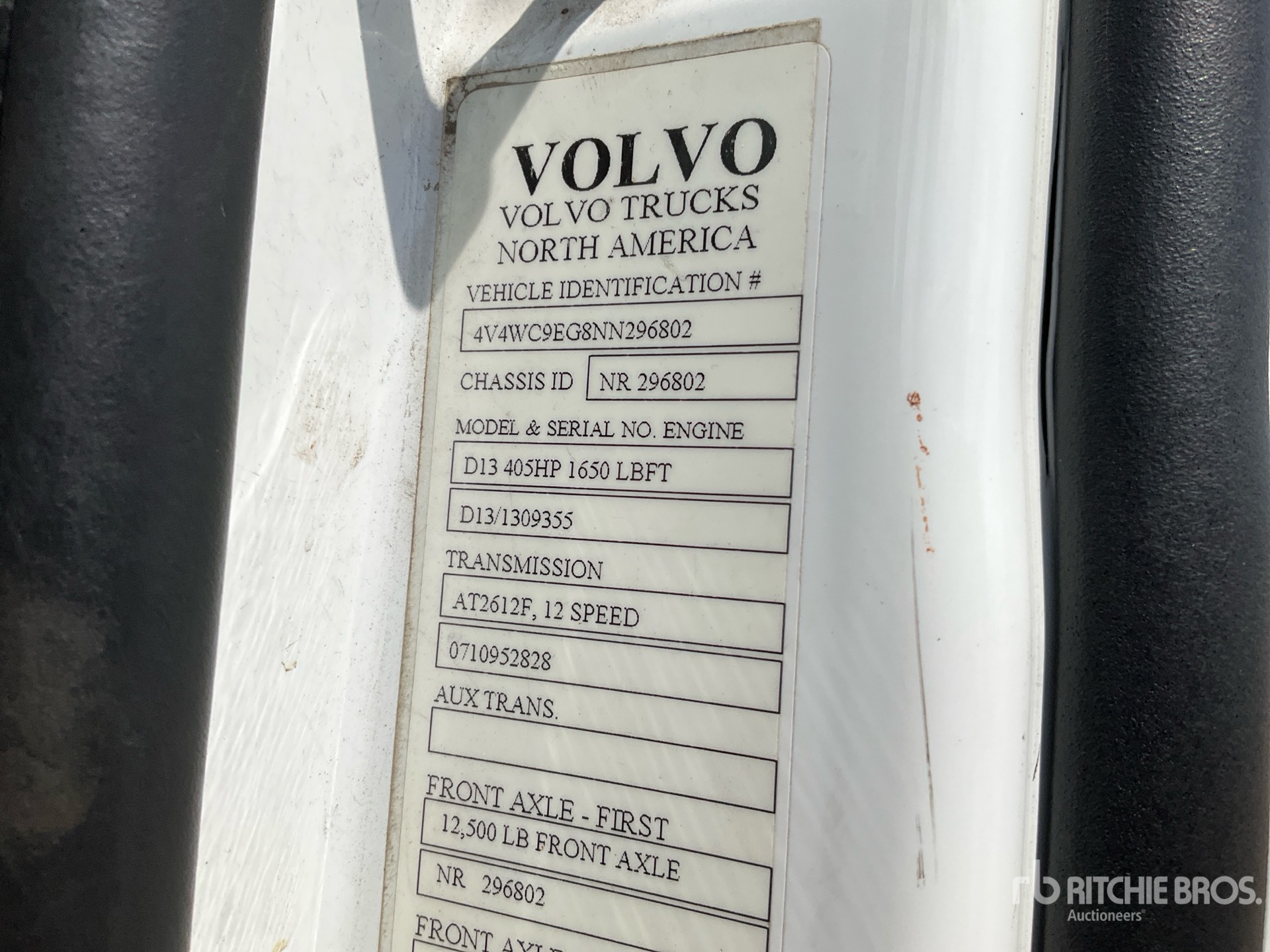 2022 Volvo VNR