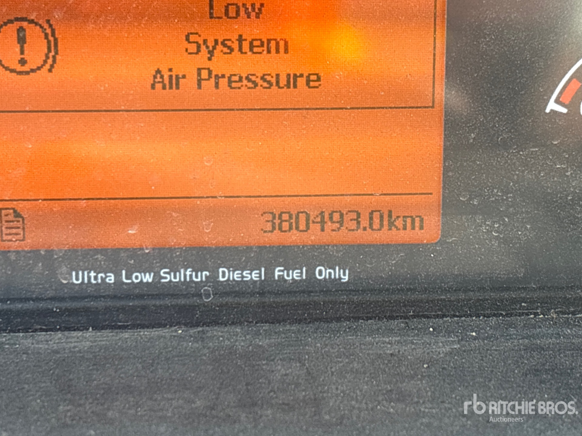 2017 Volvo VNL