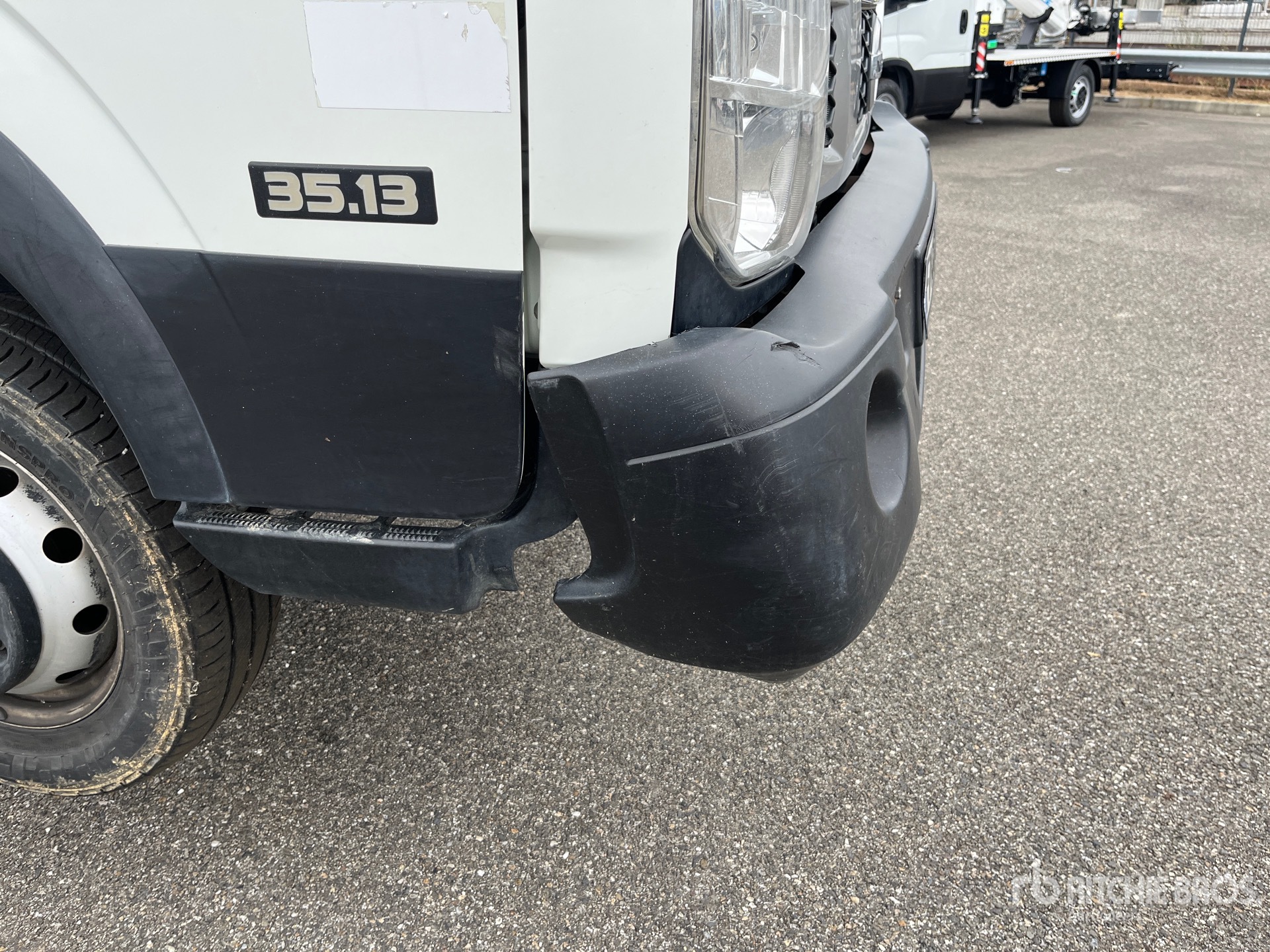 2020 Nissan NT 400 35.13