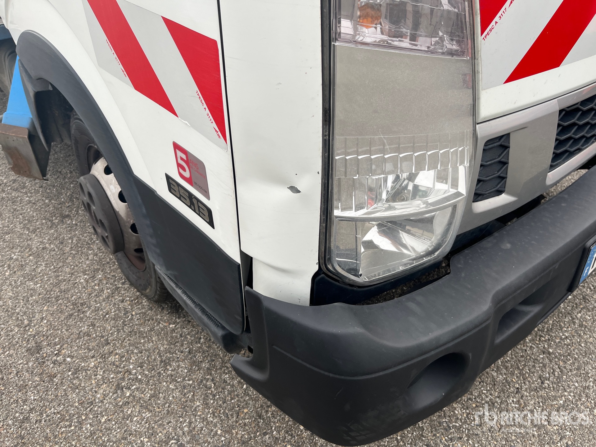 2018 Nissan 35.13