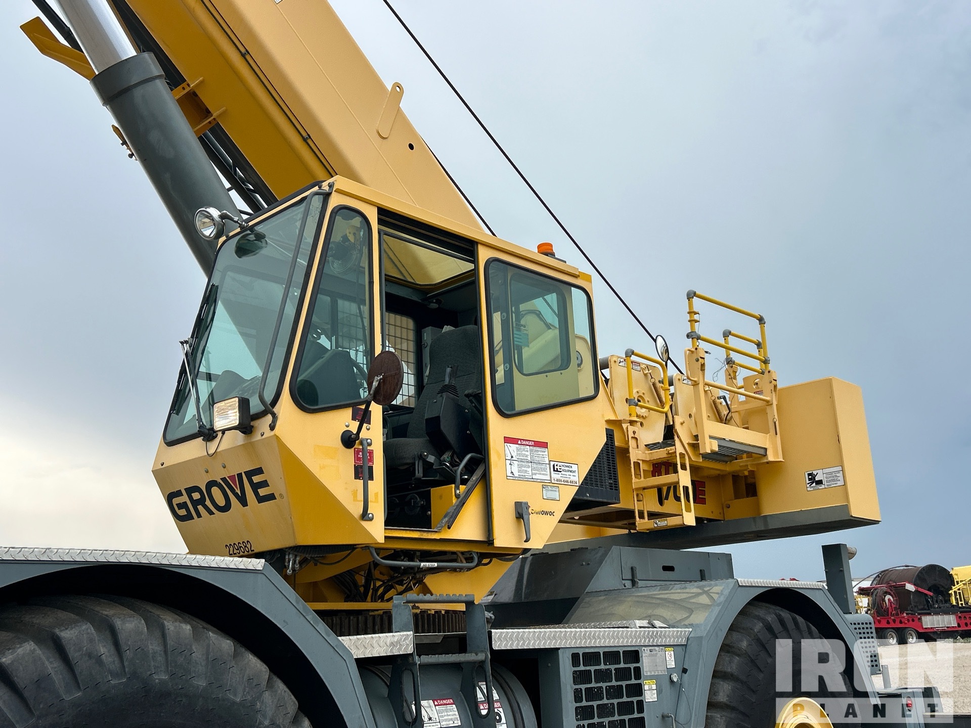 2009 Grove RT700E