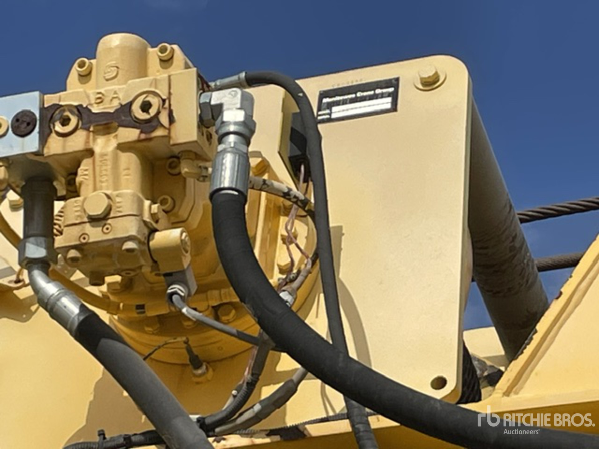 2009 Grove RT700E