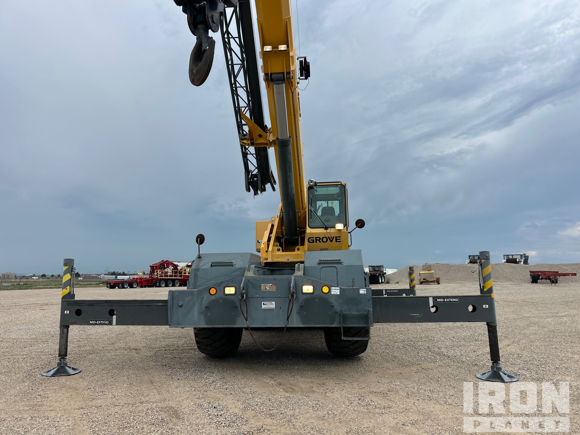 2009 Grove RT700E