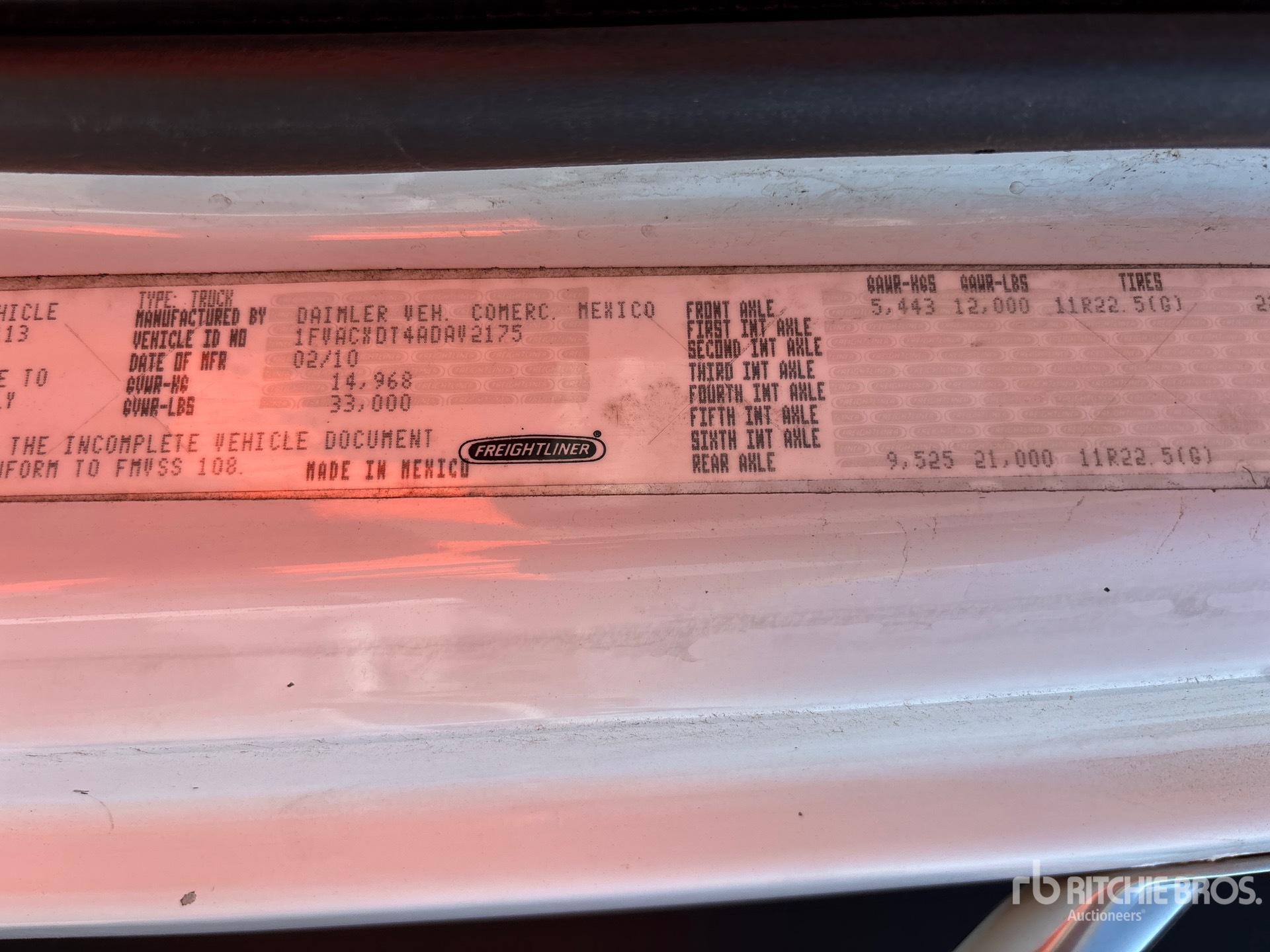 2010 Freightliner M2 106
