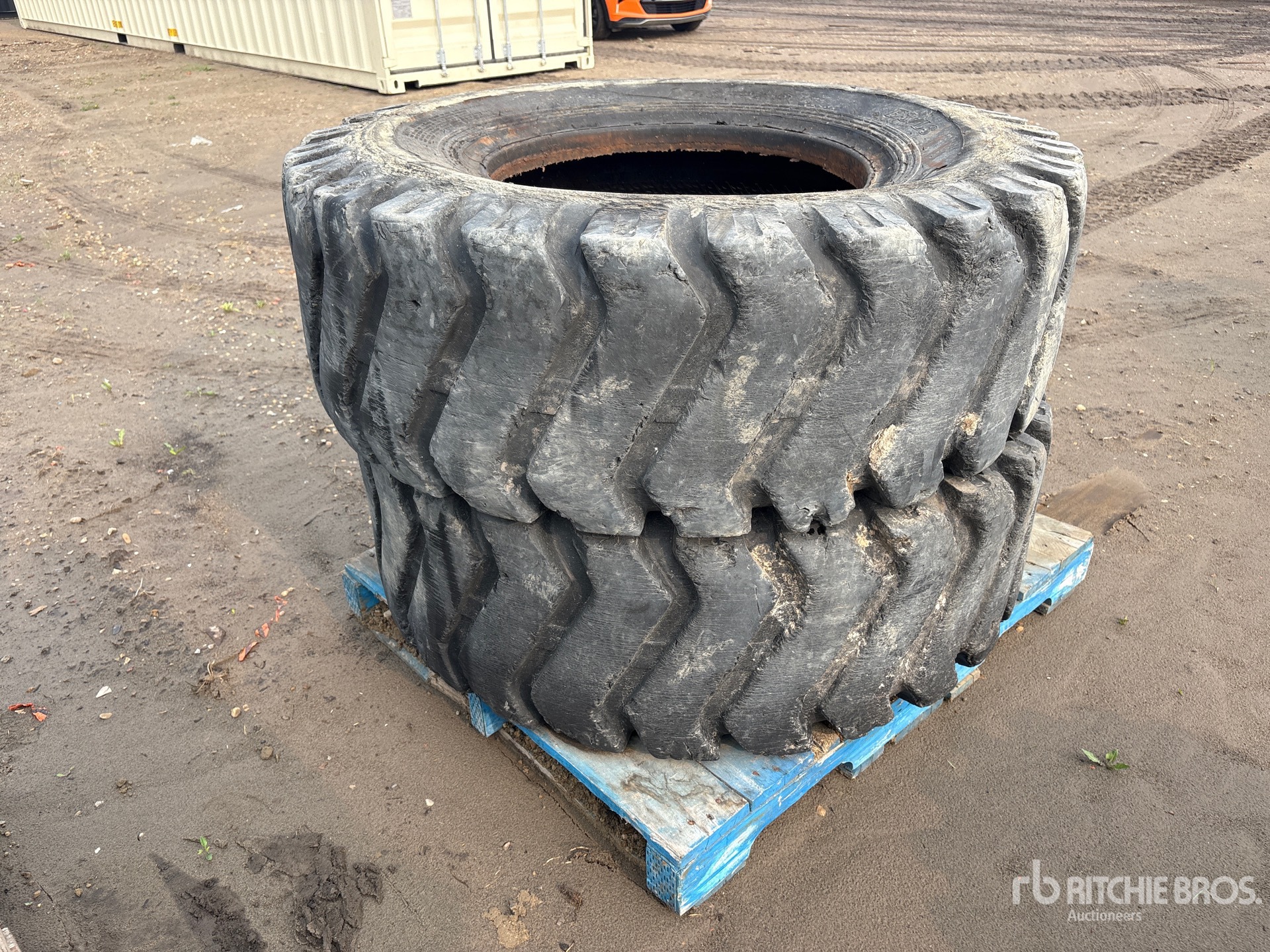 General Appearance with Picture, Right Rear Corner