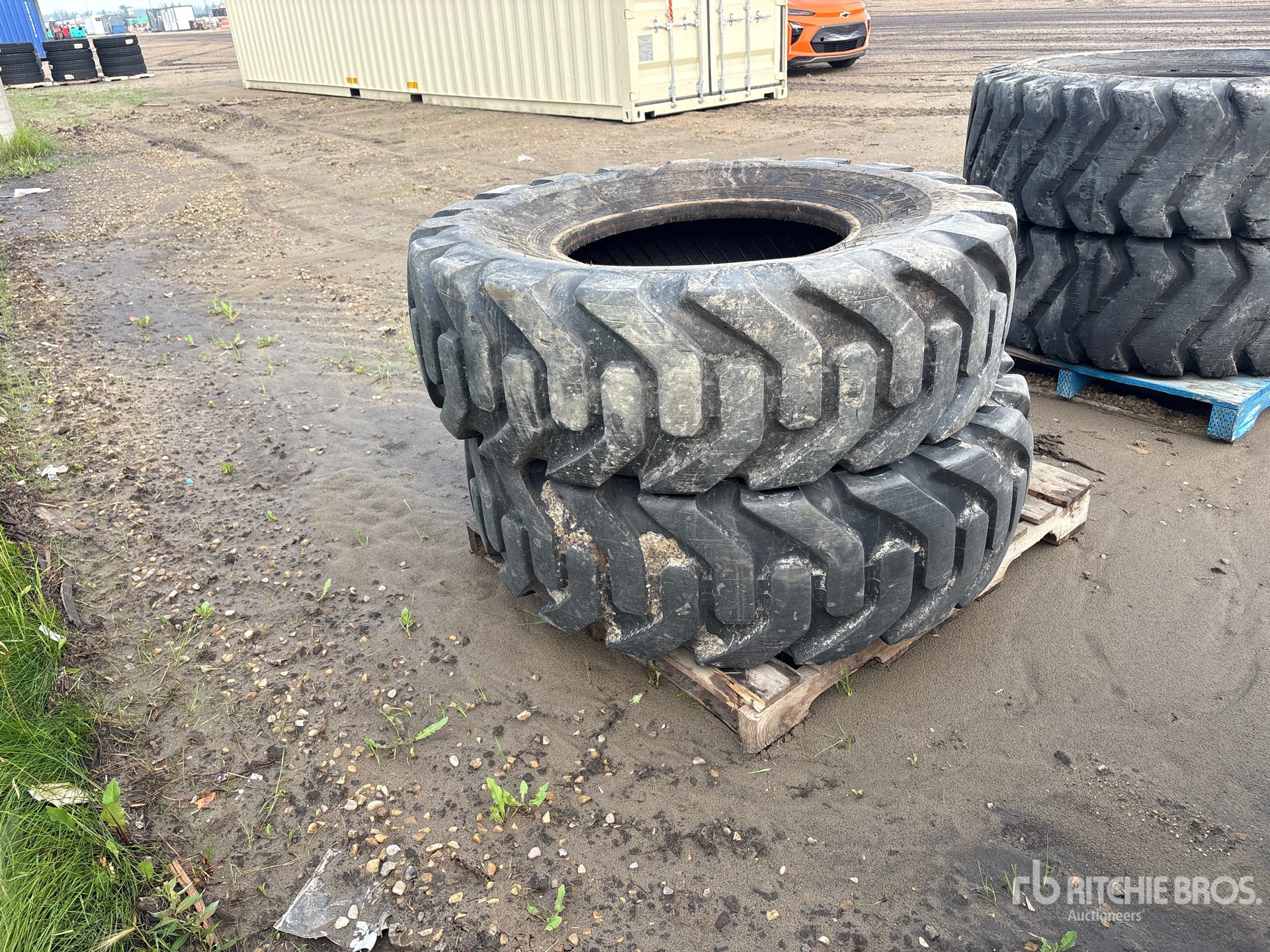 General Appearance with Picture, Right Rear Corner