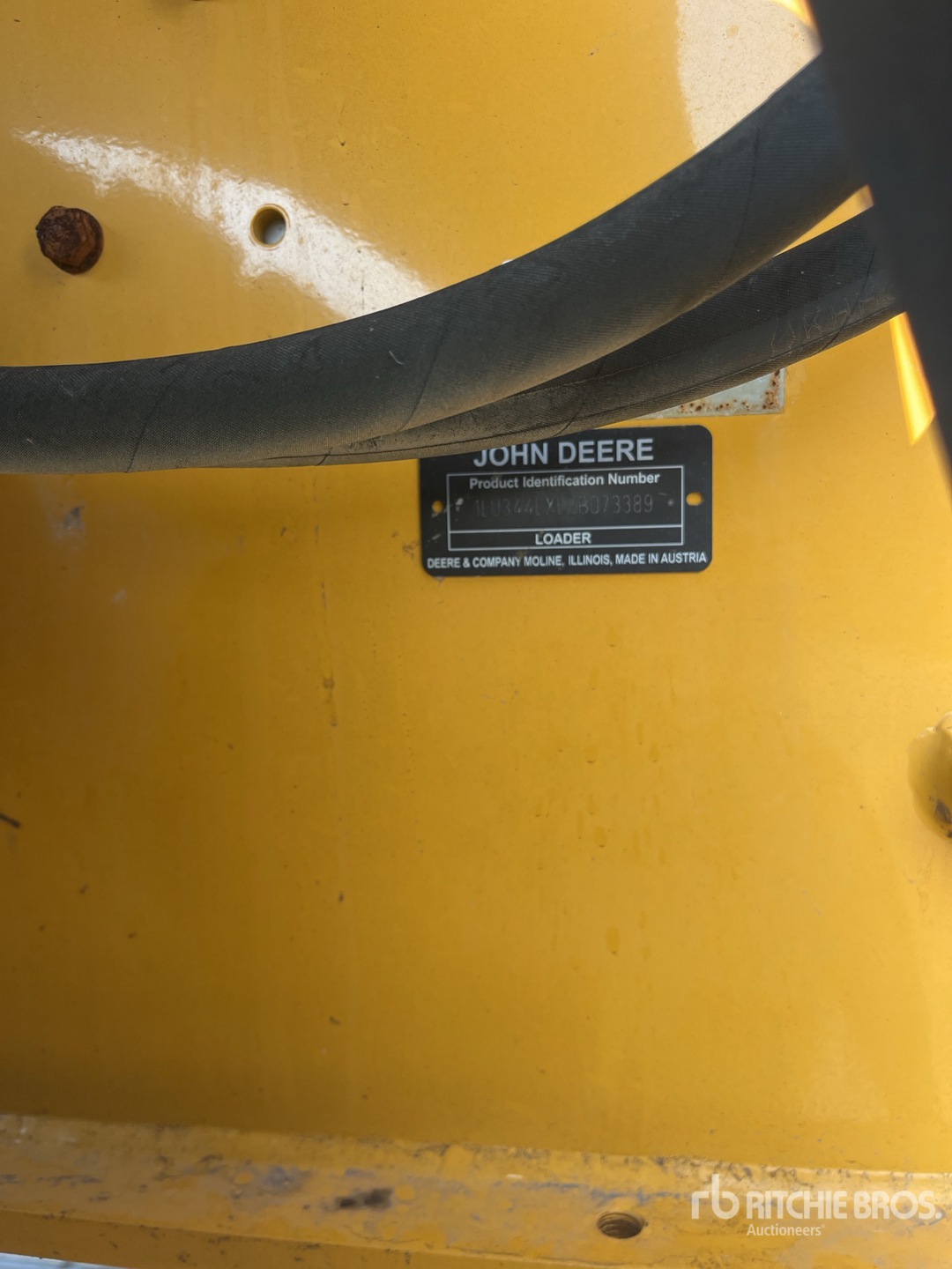 Photo of a 2023 John Deere 344L